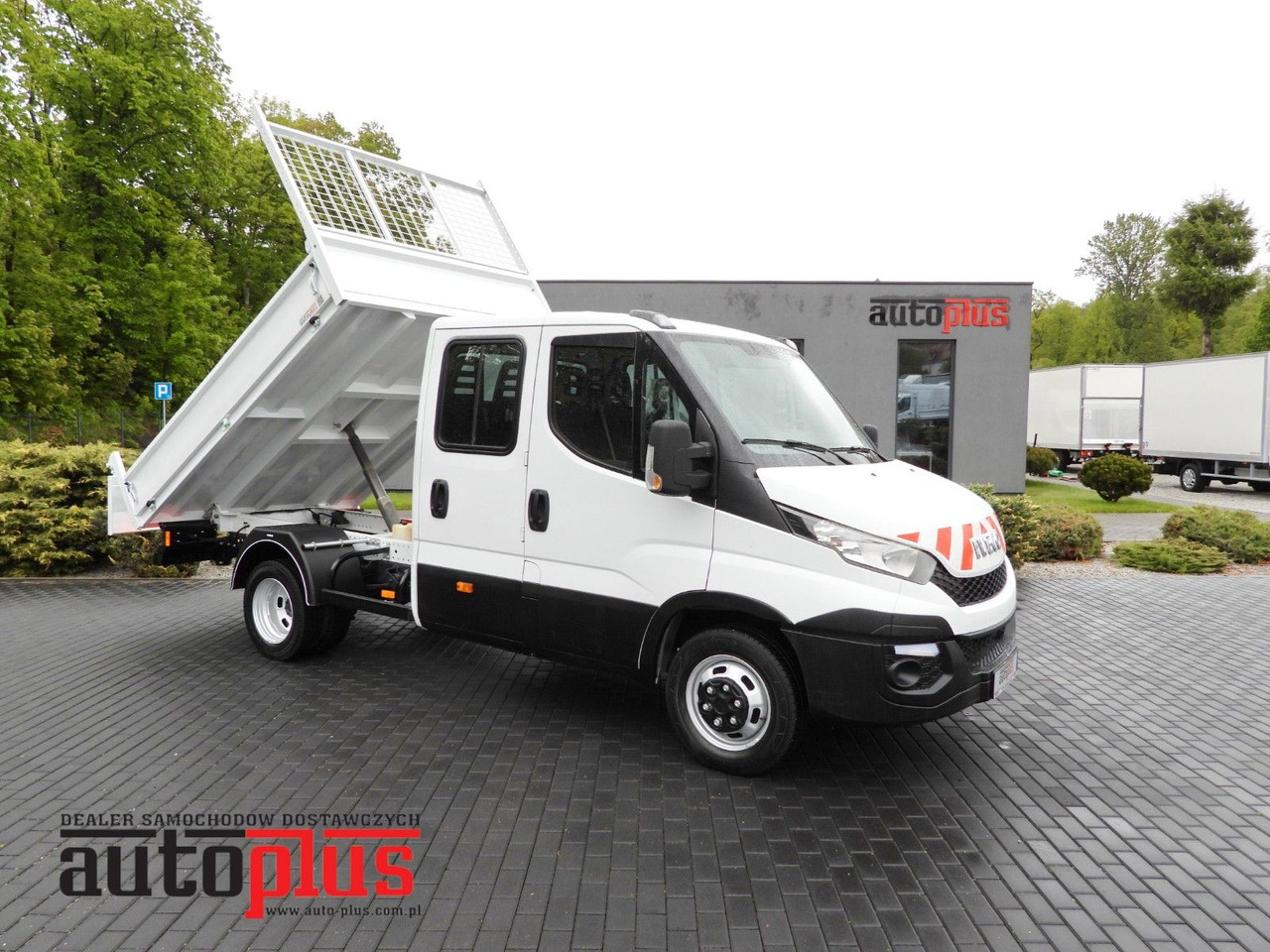 Iveco DAILY 35C13 KIPPER DOPPELKABINE DOKA 7 SITZE A/C - Mažas savivartis, Komercinis automobilis su dviguba kabina: foto 1 Iveco DAILY 35C13 KIPPER DOPPELKABINE DOKA 7 SITZE A/C - Mažas savivartis, Komercinis automobilis su dviguba kabina: foto 1