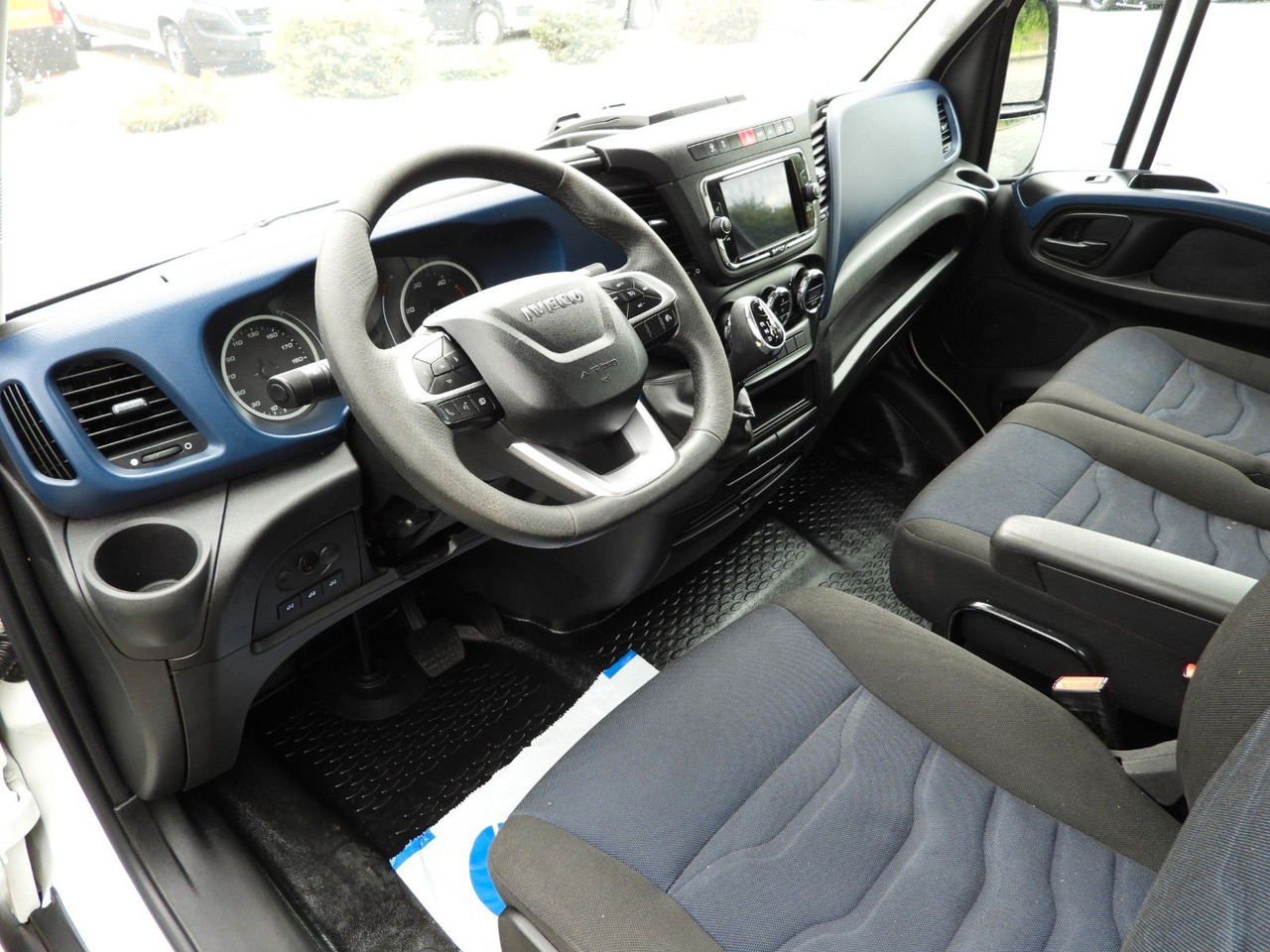 Iveco DAILY 35C21 KIPPER TEMPOMAT NAVIGATION LED - Mažas savivartis: foto 2 Iveco DAILY 35C21 KIPPER TEMPOMAT NAVIGATION LED - Mažas savivartis: foto 2