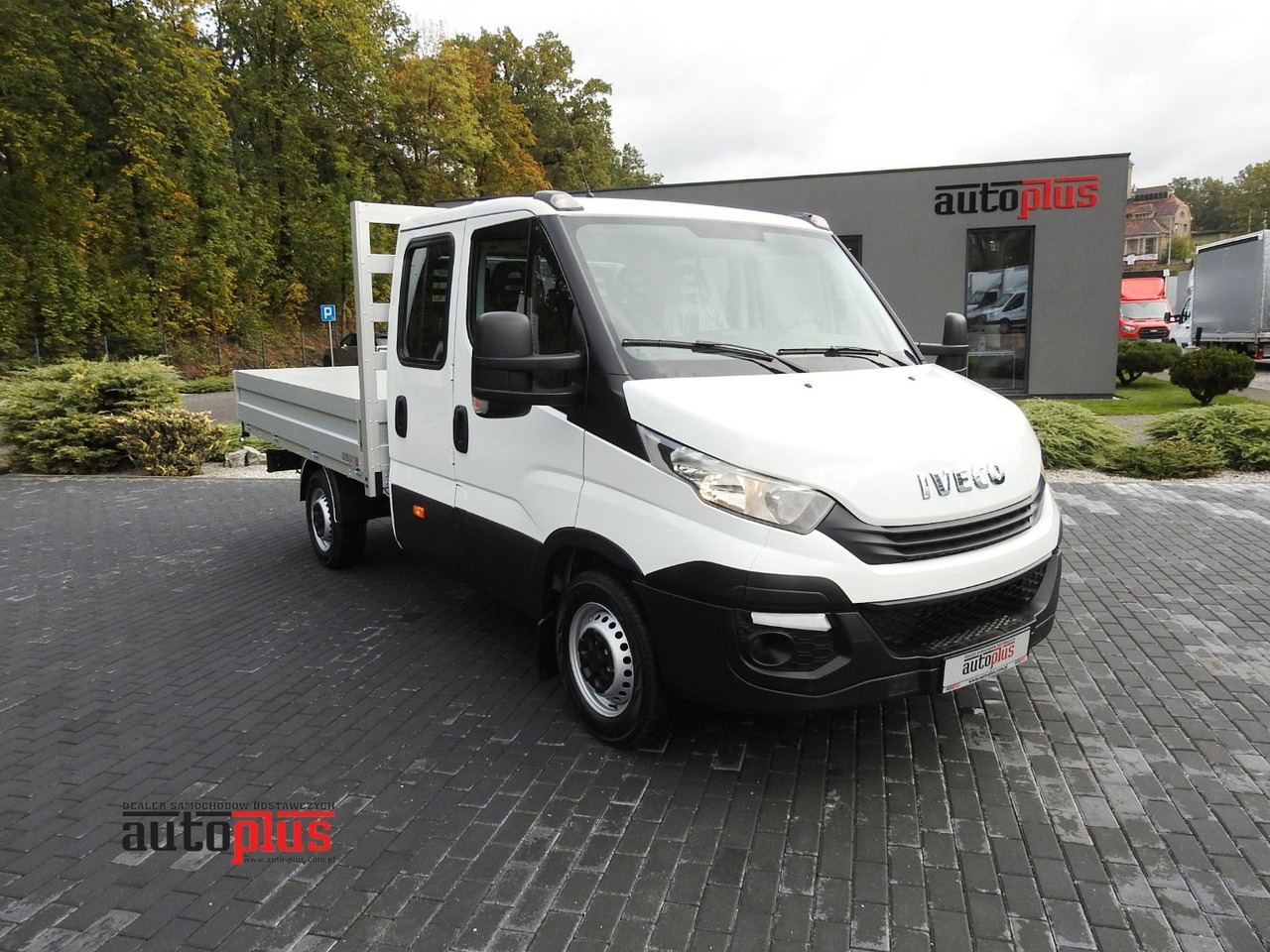 Iveco DAILY 35S15 PRITSCHE DOPPELKABINE DOKA 7 SITZE - Bortinis automobilis, Komercinis automobilis su dviguba kabina: foto 1 Iveco DAILY 35S15 PRITSCHE DOPPELKABINE DOKA 7 SITZE - Bortinis automobilis, Komercinis automobilis su dviguba kabina: foto 1