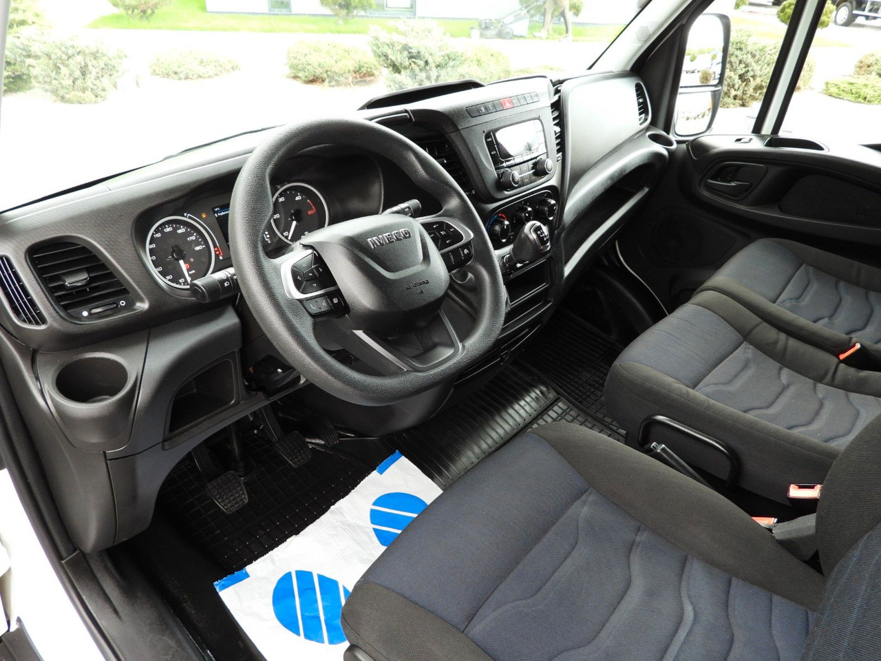 Iveco DAILY 35S18 PRITSCHE PLANE 10 PALETTEN WEBASTO - Tentinis mikroautobusas: foto 2 Iveco DAILY 35S18 PRITSCHE PLANE 10 PALETTEN WEBASTO - Tentinis mikroautobusas: foto 2