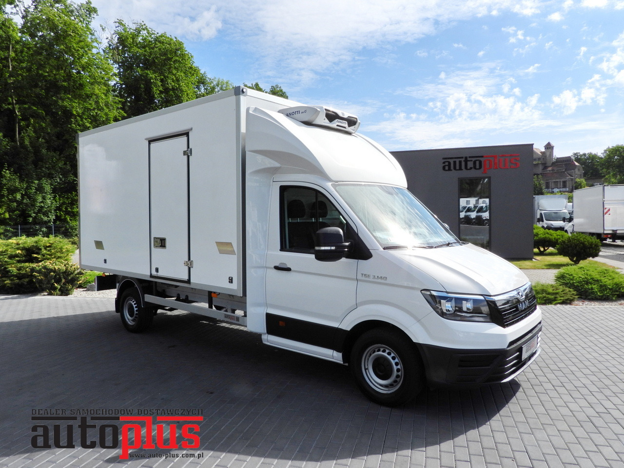 MAN TGE 3.140 REGRIGERATOR BOX -1*C 8 PALLETS HEATING FUNCTION CRUISE CONTROL PNEUMATICS AIR CONDITIONING 140HP - Furgonas šaldytuvas: foto 1 MAN TGE 3.140 REGRIGERATOR BOX -1*C 8 PALLETS HEATING FUNCTION CRUISE CONTROL PNEUMATICS AIR CONDITIONING 140HP - Furgonas šaldytuvas: foto 1