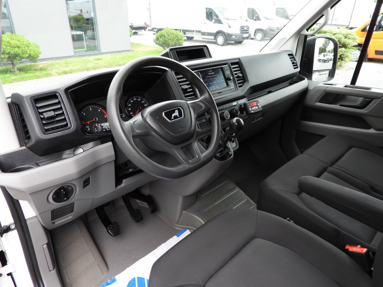 MAN TGE 3.180 REGRIGERATOR BOX 0*C CRUISE CONTROL TWIN WHEELS AIR CONDITIONING 180HP - Furgonas šaldytuvas: foto 2 MAN TGE 3.180 REGRIGERATOR BOX 0*C CRUISE CONTROL TWIN WHEELS AIR CONDITIONING 180HP - Furgonas šaldytuvas: foto 2