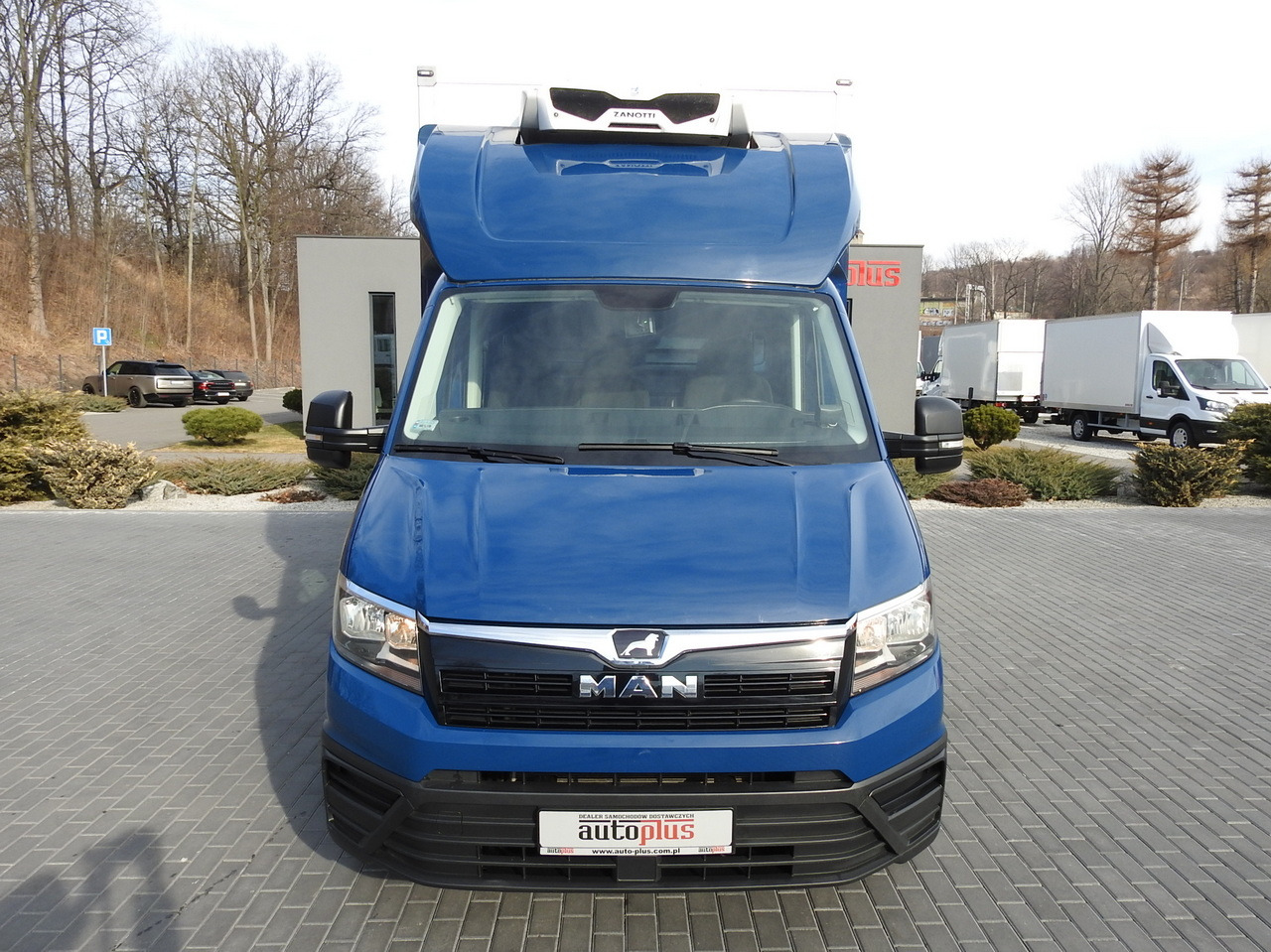 MAN TGE 3.180 REGRIGERATOR BOX -5*C 8 PALLETS HEATING FUNCTION CRUISE CONTROL PNEUMATICS AIR CONDITIONING 180HP - Furgonas šaldytuvas: foto 5 MAN TGE 3.180 REGRIGERATOR BOX -5*C 8 PALLETS HEATING FUNCTION CRUISE CONTROL PNEUMATICS AIR CONDITIONING 180HP - Furgonas šaldytuvas: foto 5