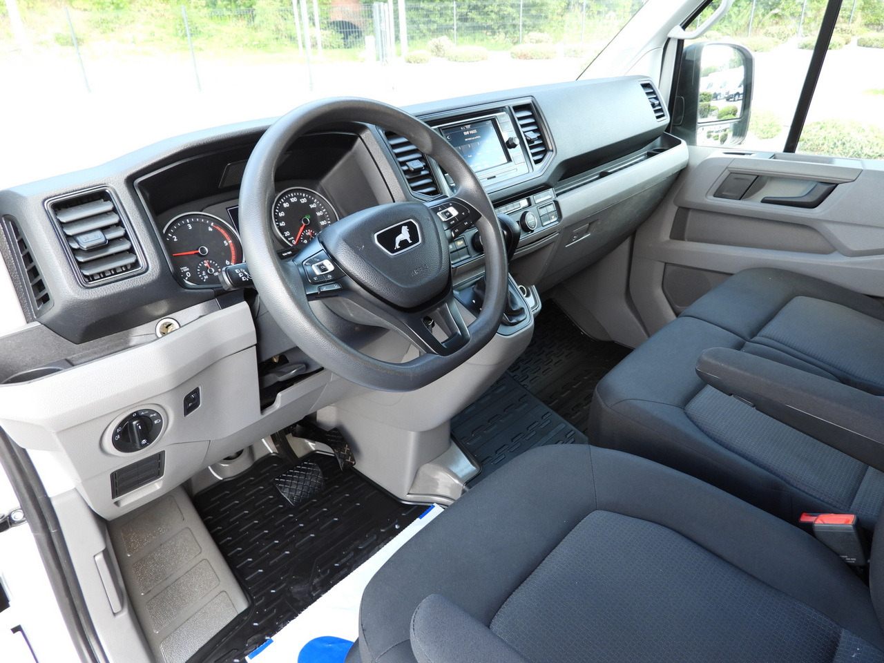MAN TGE REFRIGERATOR VAN -5*C POWER SUPPLY 230V CRUISE CONTROL AUTOMATIC TRANSMISSION AIR CONDITIONING 180HP - Furgonas šaldytuvas: foto 2 MAN TGE REFRIGERATOR VAN -5*C POWER SUPPLY 230V CRUISE CONTROL AUTOMATIC TRANSMISSION AIR CONDITIONING 180HP - Furgonas šaldytuvas: foto 2