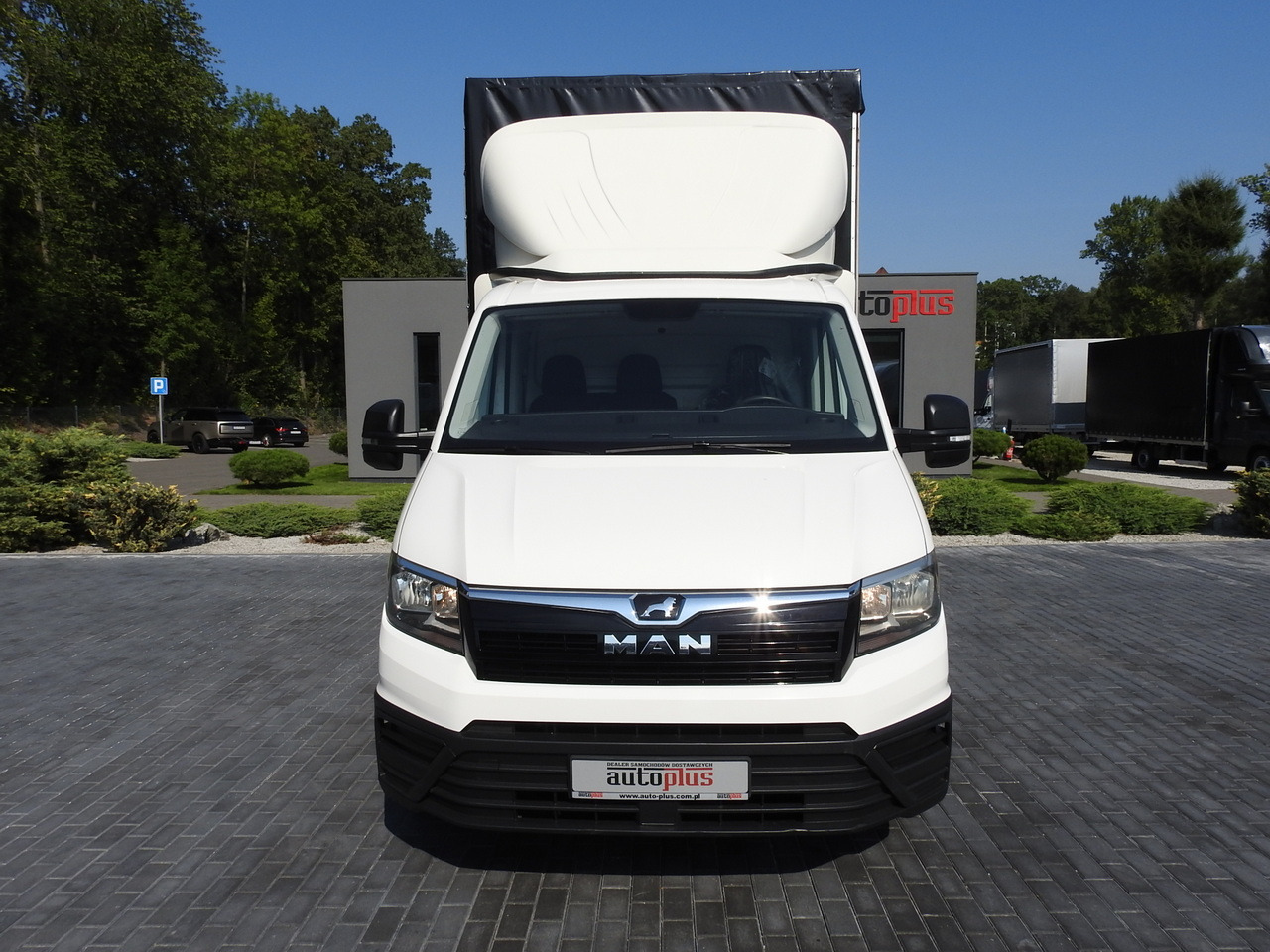 MAN TGE TARPAULIN 10 PALLETS AIR CONDITIONING 180HP - Tentinis mikroautobusas: foto 5 MAN TGE TARPAULIN 10 PALLETS AIR CONDITIONING 180HP - Tentinis mikroautobusas: foto 5