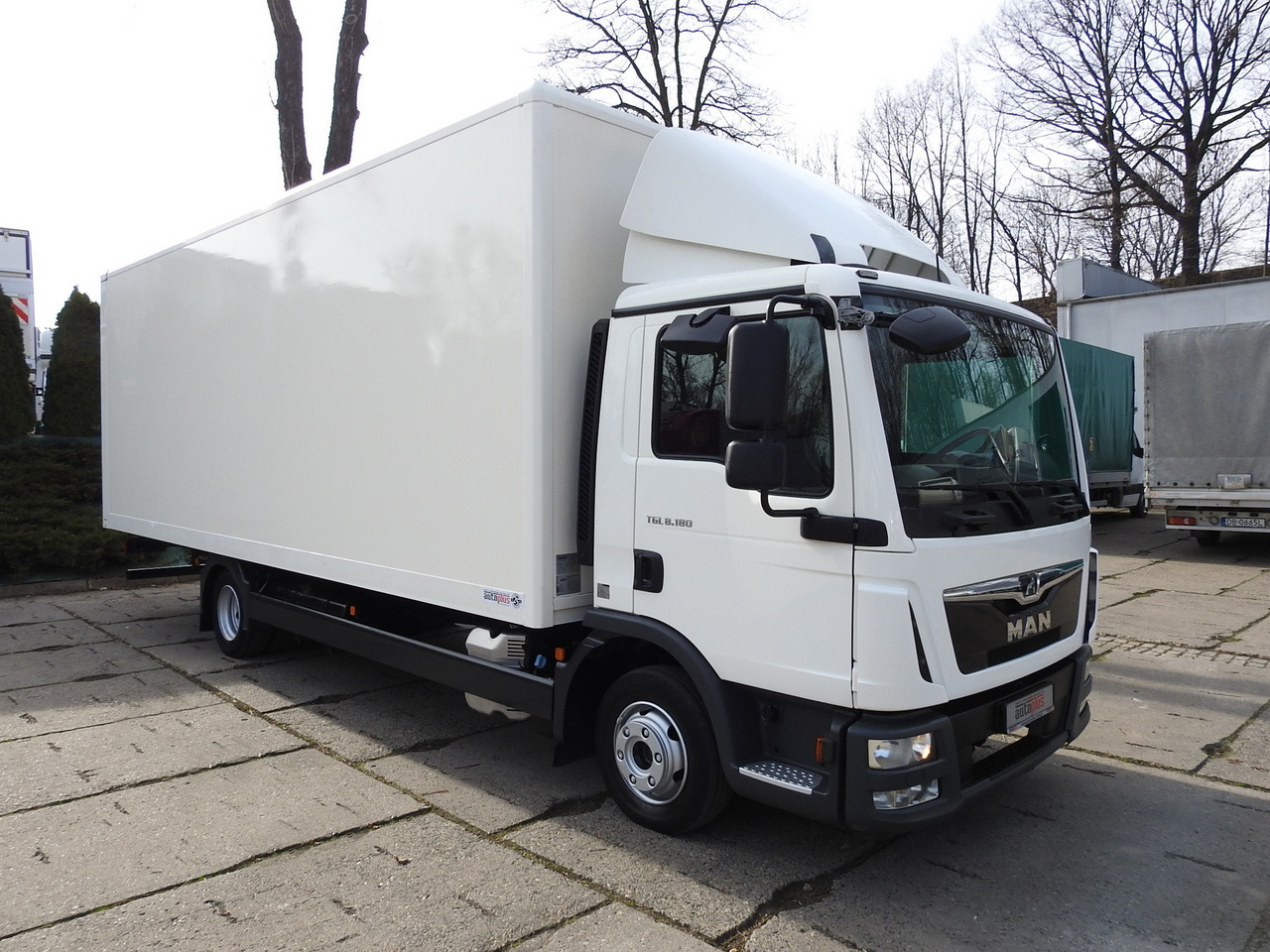 MAN TGL 8.18 BOX 16 PALLETS CRUISE CONTROL TWIN WHEELS 180HP - Furgonas sunkvežimis: foto 4 MAN TGL 8.18 BOX 16 PALLETS CRUISE CONTROL TWIN WHEELS 180HP - Furgonas sunkvežimis: foto 4