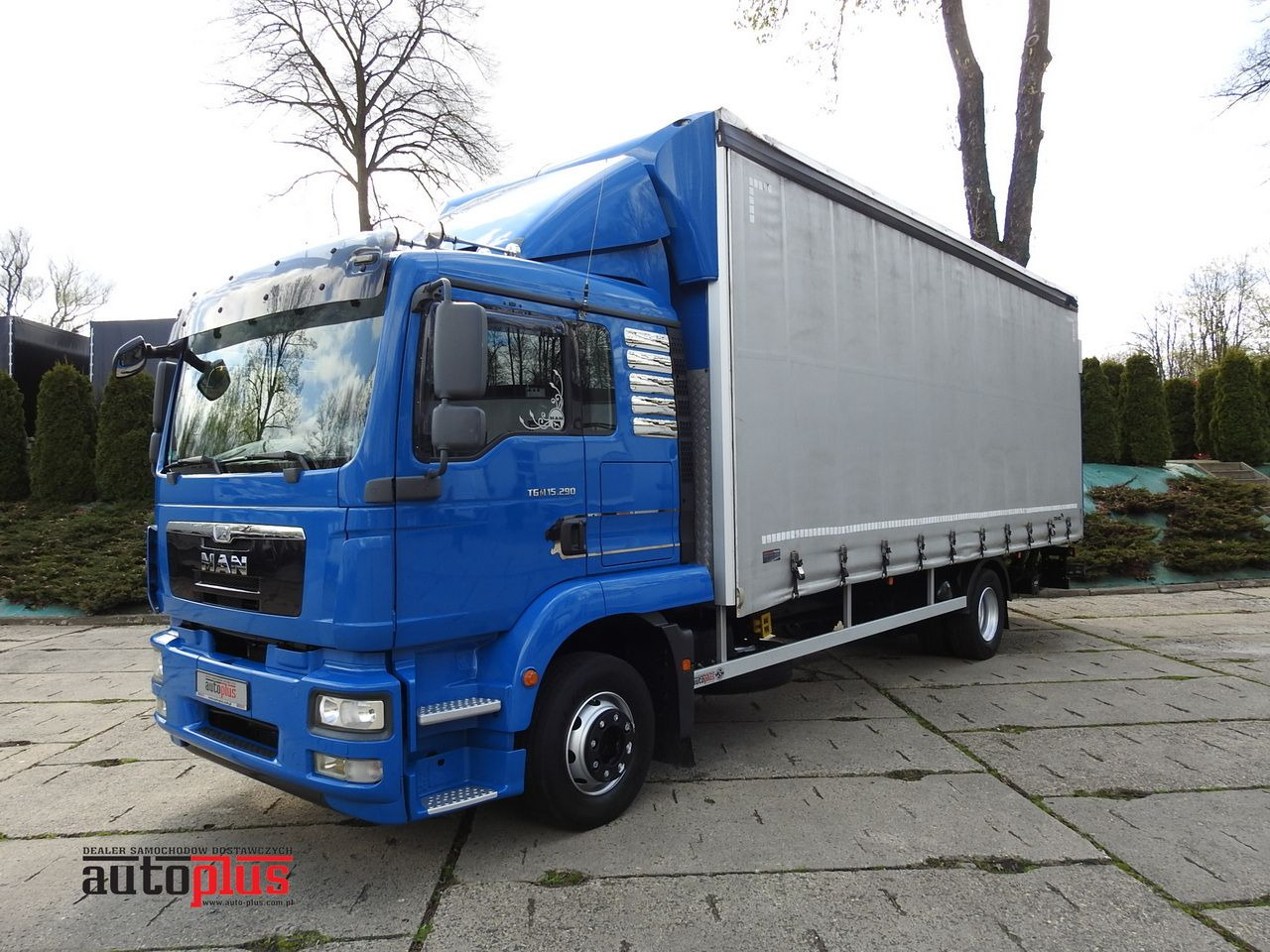 MAN TGM 15.290 TARPAULIN LIFT 18 PALLETS CRUISE CONTROL TWIN WHEELS AIR CONDITIONING 290HP - Tentinis sunkvežimis: foto 1 MAN TGM 15.290 TARPAULIN LIFT 18 PALLETS CRUISE CONTROL TWIN WHEELS AIR CONDITIONING 290HP - Tentinis sunkvežimis: foto 1