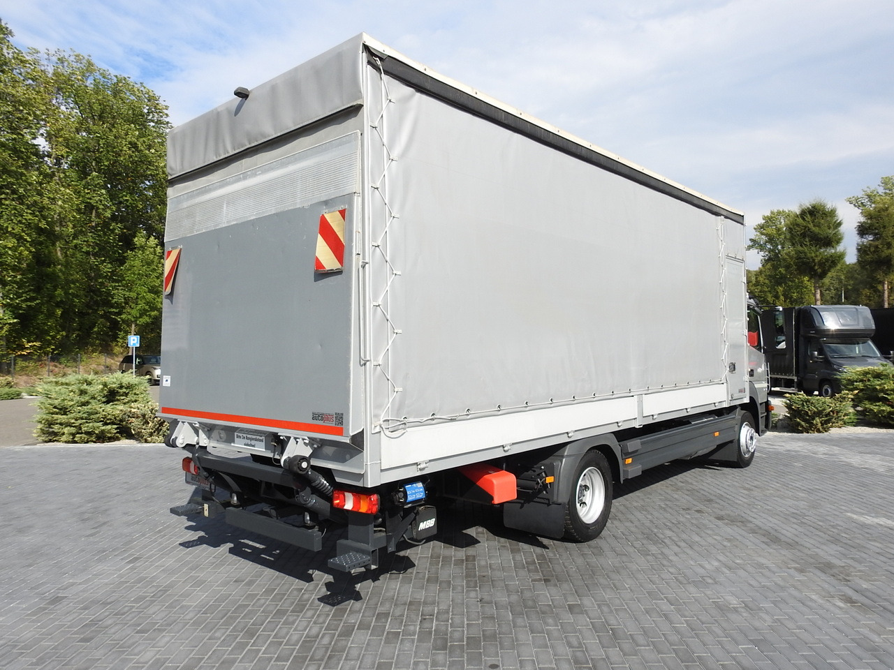 MERCEDES ATEGO 1221 TARPAULIN LIFT 16 PALLETS WEBASTO AIR CONDITIONING PNEUMATICS TWIN WHEELS 230HP - Tentinis mikroautobusas: foto 3 MERCEDES ATEGO 1221 TARPAULIN LIFT 16 PALLETS WEBASTO AIR CONDITIONING PNEUMATICS TWIN WHEELS 230HP - Tentinis mikroautobusas: foto 3