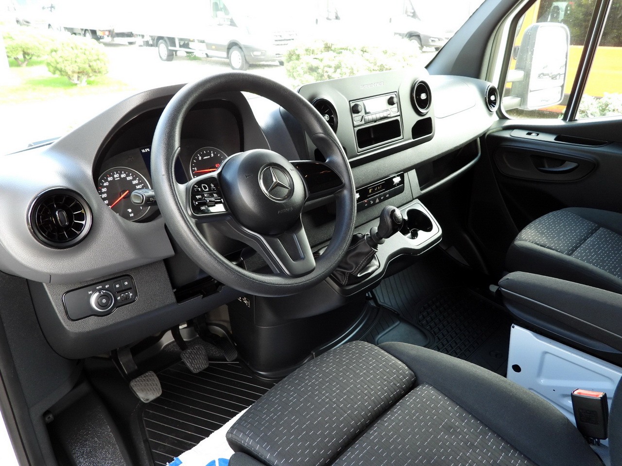 MERCEDES SPRINTER 316 TARPAULIN 8 PALLETS WEBASTO CRUISE CONTROL AIR CONDITIONING 160HP - Tentinis mikroautobusas: foto 2 MERCEDES SPRINTER 316 TARPAULIN 8 PALLETS WEBASTO CRUISE CONTROL AIR CONDITIONING 160HP - Tentinis mikroautobusas: foto 2