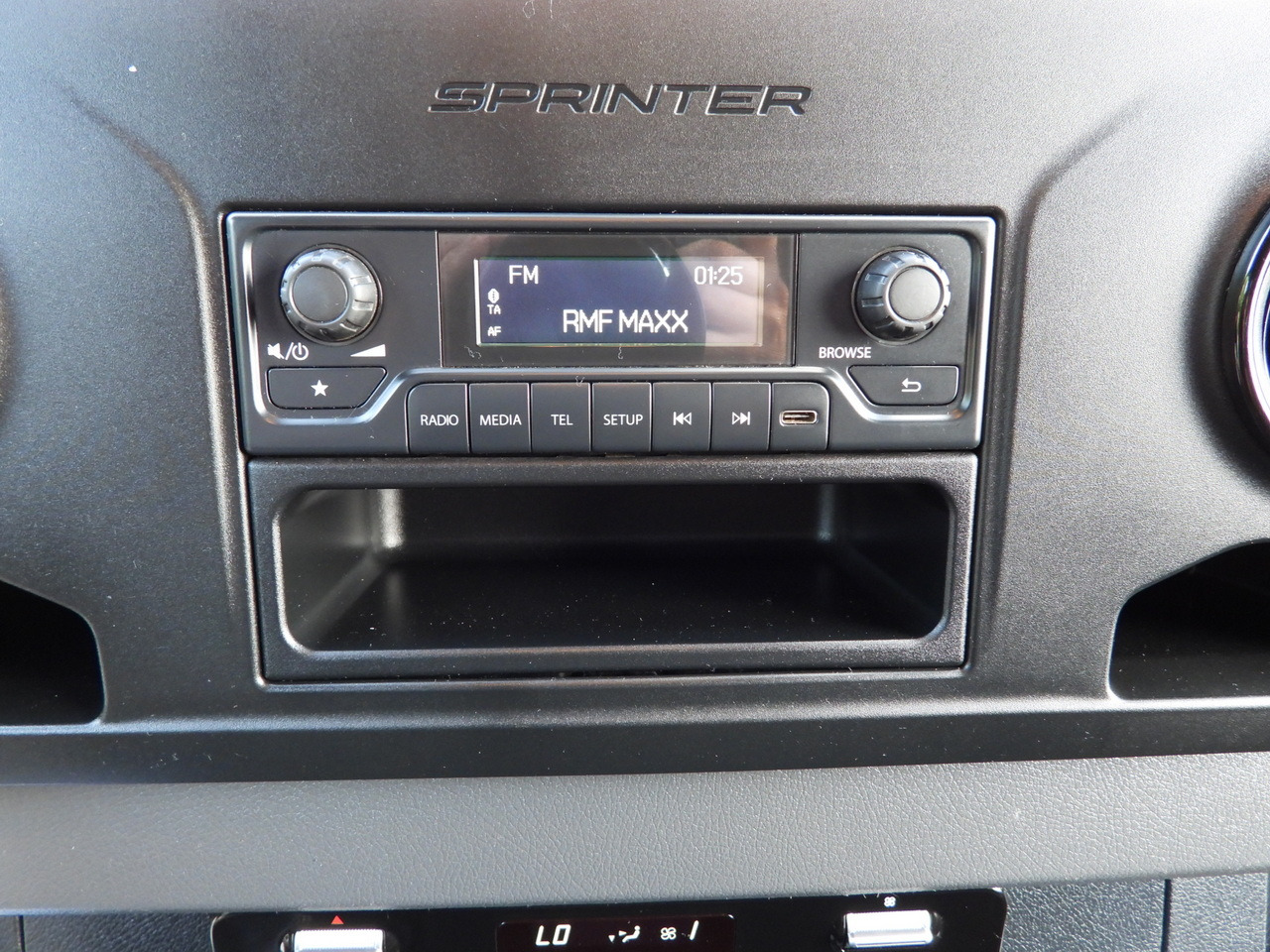 Krovininis mikroautobusas MERCEDES SPRINTER 316 VAN AIR CONDITIONING  165HP: foto 36