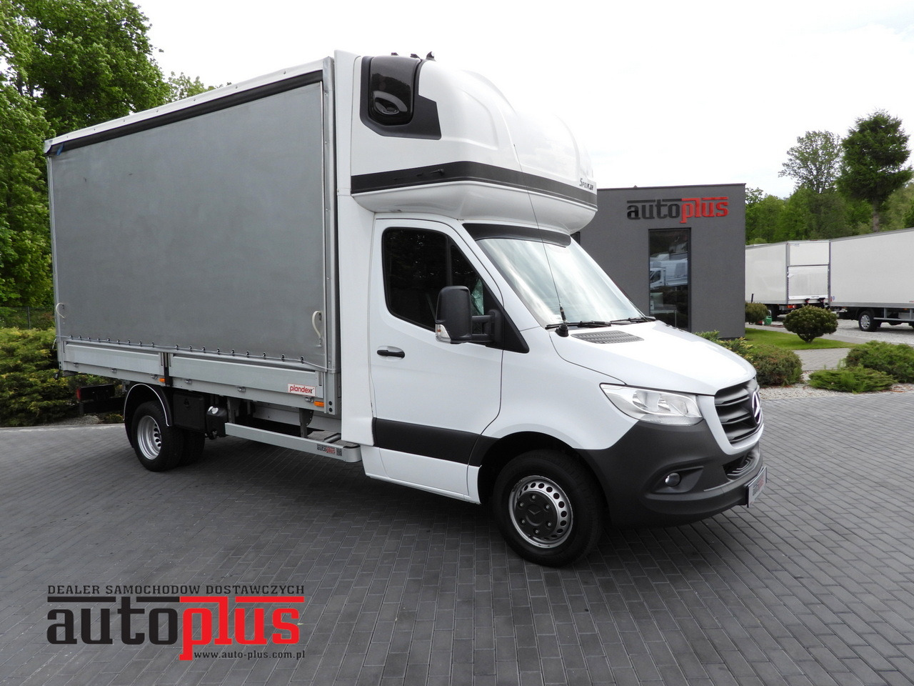 MERCEDES SPRINTER 519 TARPAULIN 8 PALLETS WEBASTO CRUISE CONTROL TWIN WHEELS AIR CONDITIONING 190HP - Tentinis mikroautobusas: foto 1 MERCEDES SPRINTER 519 TARPAULIN 8 PALLETS WEBASTO CRUISE CONTROL TWIN WHEELS AIR CONDITIONING 190HP - Tentinis mikroautobusas: foto 1
