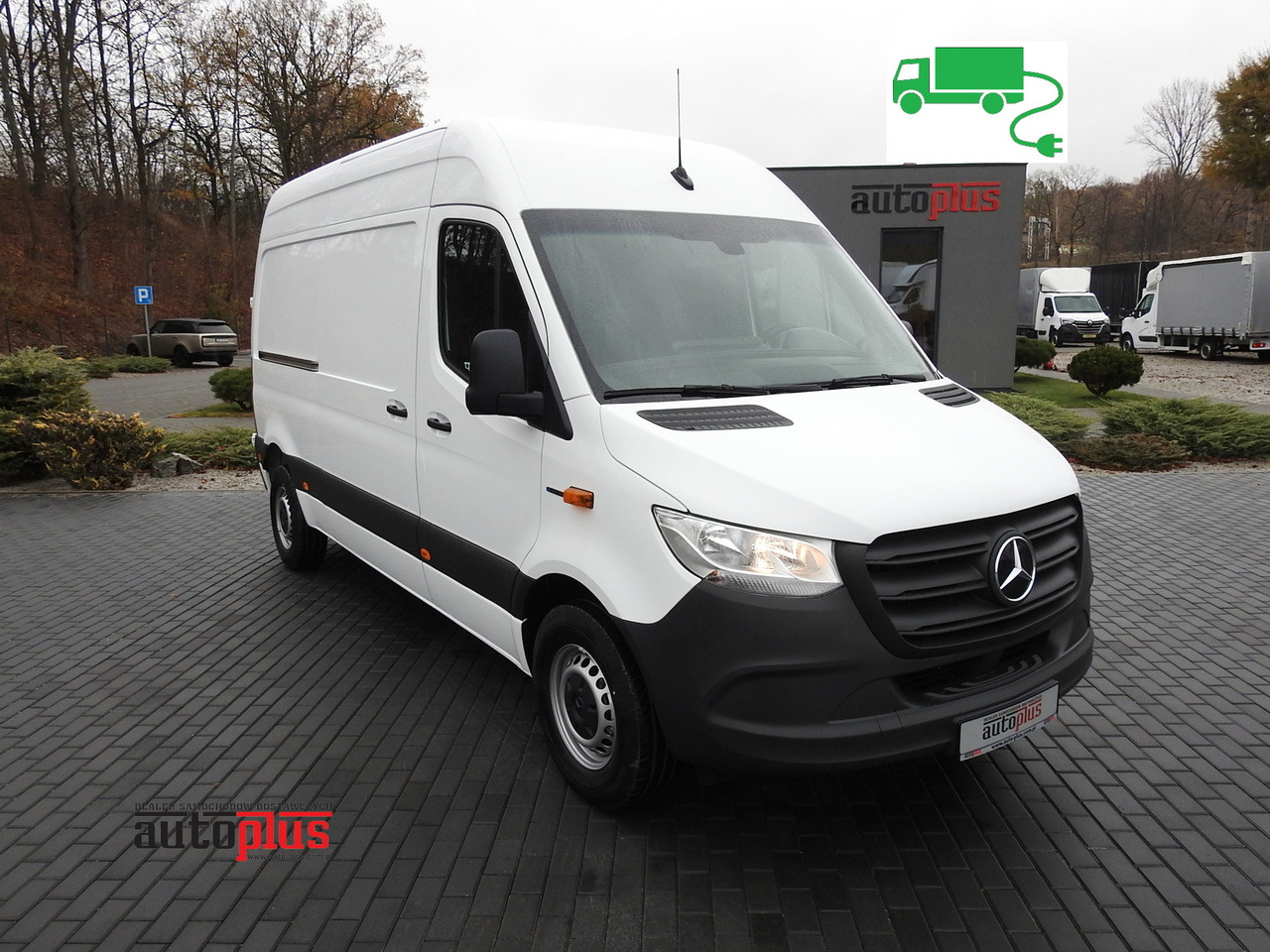 MERCEDES eSprinter NEW ELECTRIC VAN AUTOMATIC TRANSMISSION GUARANTEE 95HP - Krovininis mikroautobusas: foto 1 MERCEDES eSprinter NEW ELECTRIC VAN AUTOMATIC TRANSMISSION GUARANTEE 95HP - Krovininis mikroautobusas: foto 1