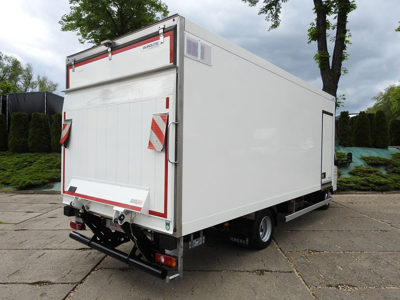 MITSUBISHI CANTER FUSO 7C15 REGRIGERATOR BOX -4*C LIFT POWER SUPPLY 230V AIR CONDITIONING AUTOMATIC TRANSMISSION 150HP - Refrižeratorius sunkvežimis: foto 3 MITSUBISHI CANTER FUSO 7C15 REGRIGERATOR BOX -4*C LIFT POWER SUPPLY 230V AIR CONDITIONING AUTOMATIC TRANSMISSION 150HP - Refrižeratorius sunkvežimis: foto 3