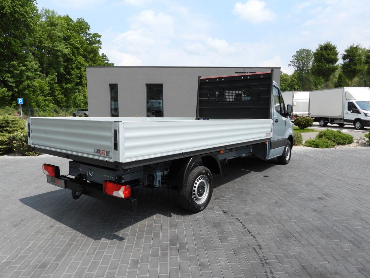 Mercedes-Benz SPRINTER 315 PRITSCHE 8 PALETTEN TEMPOMAT - Bortinis automobilis: foto 3 Mercedes-Benz SPRINTER 315 PRITSCHE 8 PALETTEN TEMPOMAT - Bortinis automobilis: foto 3