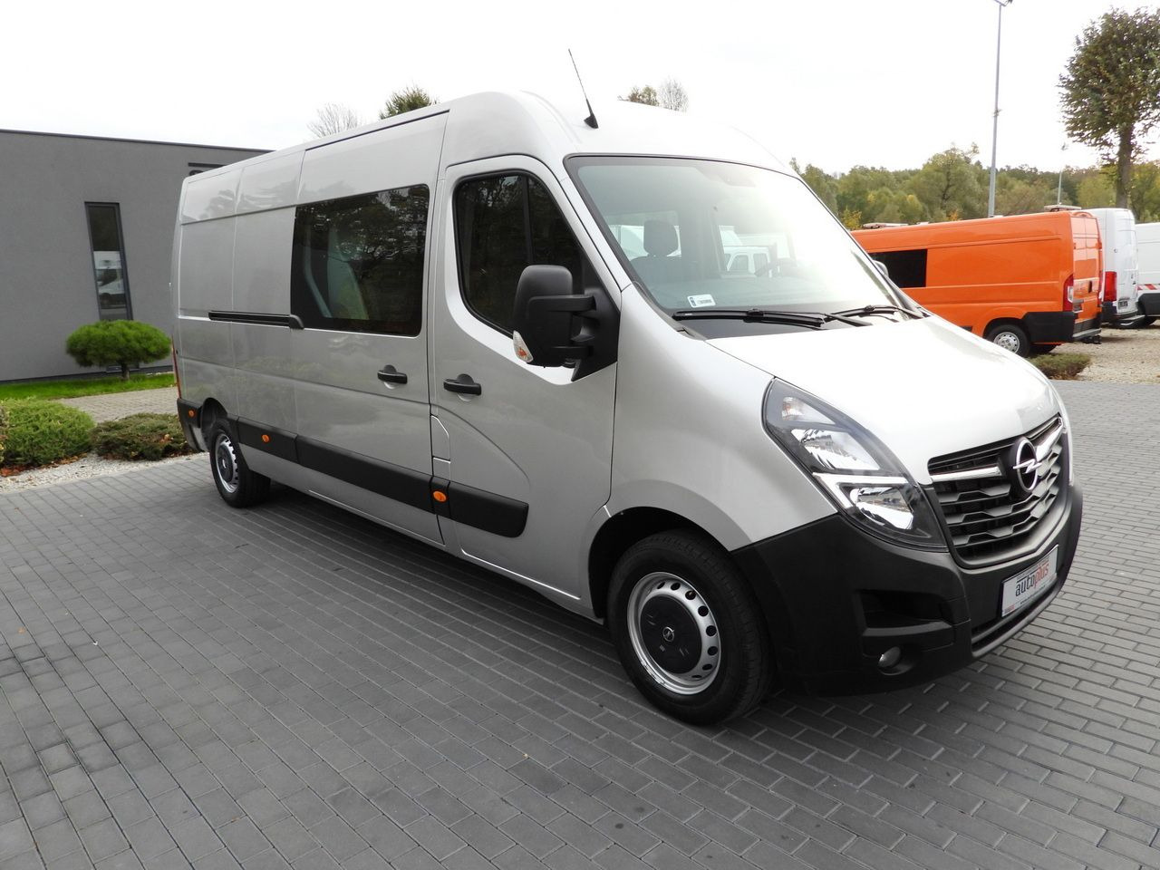 OPEL MOVANO BOX DELIVERY VAN 7 SEATS CRUISE CONTROL LED LIGHTS AIR CONDITIONING 180HP - Krovininis mikroautobusas: foto 4 OPEL MOVANO BOX DELIVERY VAN 7 SEATS CRUISE CONTROL LED LIGHTS AIR CONDITIONING 180HP - Krovininis mikroautobusas: foto 4