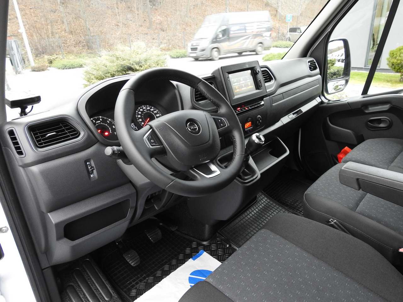 OPEL MOVANO REFRIGERATOR VAN 0*C CRUISE CONTROL NAVIGATION AIR CONDITIONING LED LIGHTS 150HP - Furgonas šaldytuvas: foto 2 OPEL MOVANO REFRIGERATOR VAN 0*C CRUISE CONTROL NAVIGATION AIR CONDITIONING LED LIGHTS 150HP - Furgonas šaldytuvas: foto 2