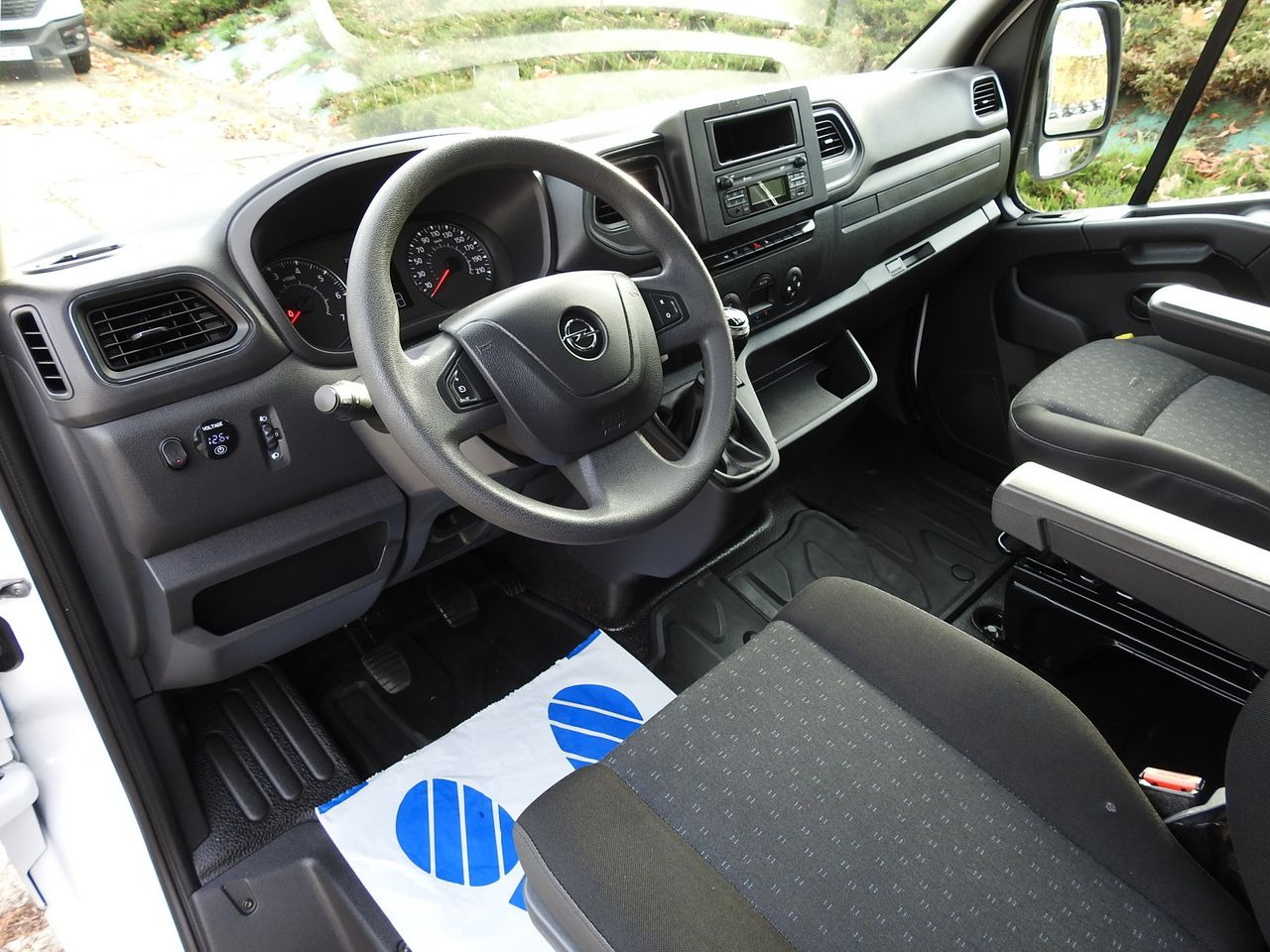 OPEL MOVANO TARPAULIN 10 PALLETS WEBASTO CRUISE CONTROL LED LIGHTS PNEUMATICS AIR CONDITIONING 165HP - Tentinis mikroautobusas: foto 2 OPEL MOVANO TARPAULIN 10 PALLETS WEBASTO CRUISE CONTROL LED LIGHTS PNEUMATICS AIR CONDITIONING 165HP - Tentinis mikroautobusas: foto 2