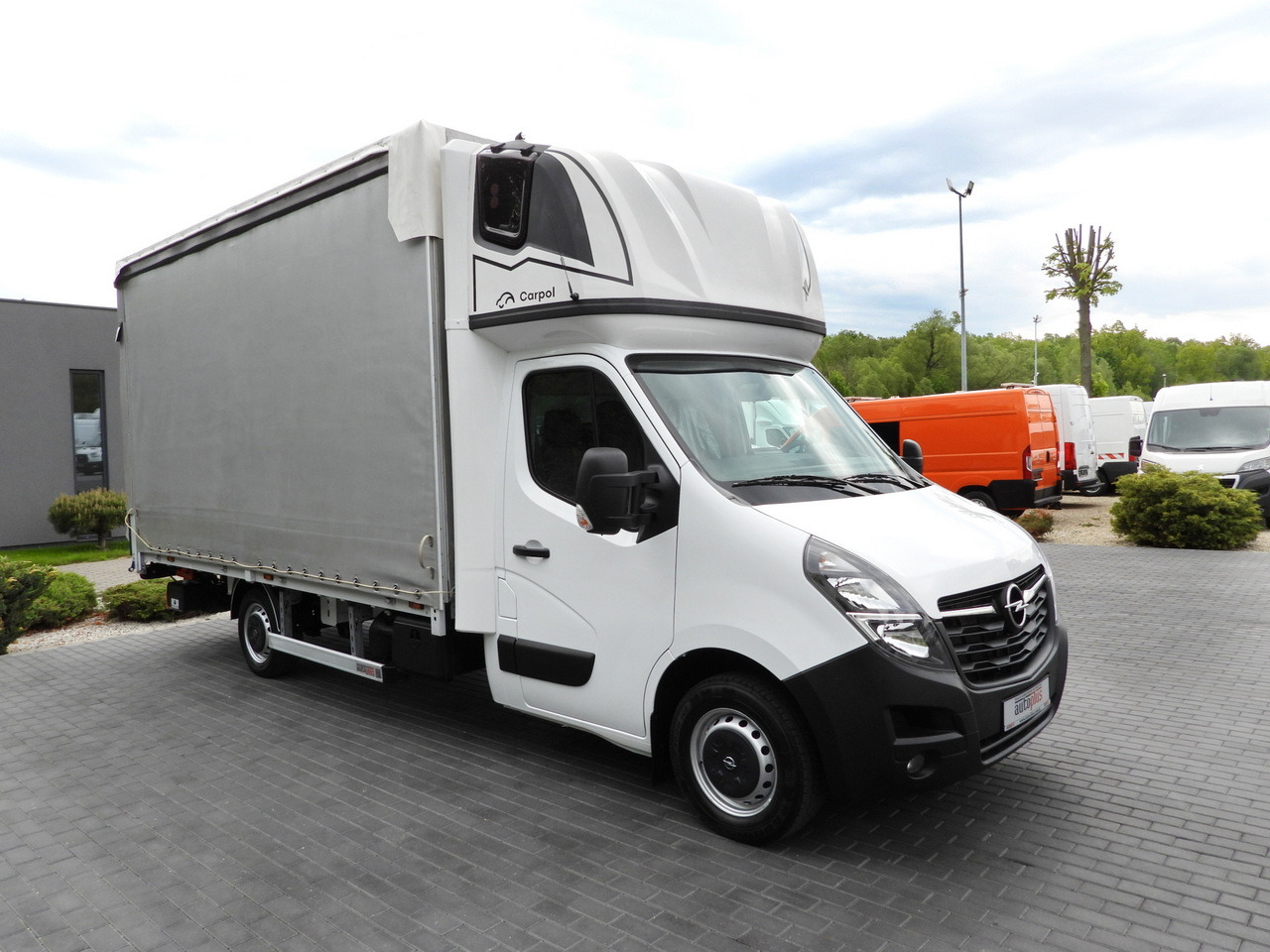 OPEL MOVANO TARPAULIN LIFT 9 PALLETS WEBASTO CRUISE CONTROL LED LIGHTS PNEUMATICS AIR CONDITIONING 165HP - Tentinis mikroautobusas: foto 4 OPEL MOVANO TARPAULIN LIFT 9 PALLETS WEBASTO CRUISE CONTROL LED LIGHTS PNEUMATICS AIR CONDITIONING 165HP - Tentinis mikroautobusas: foto 4