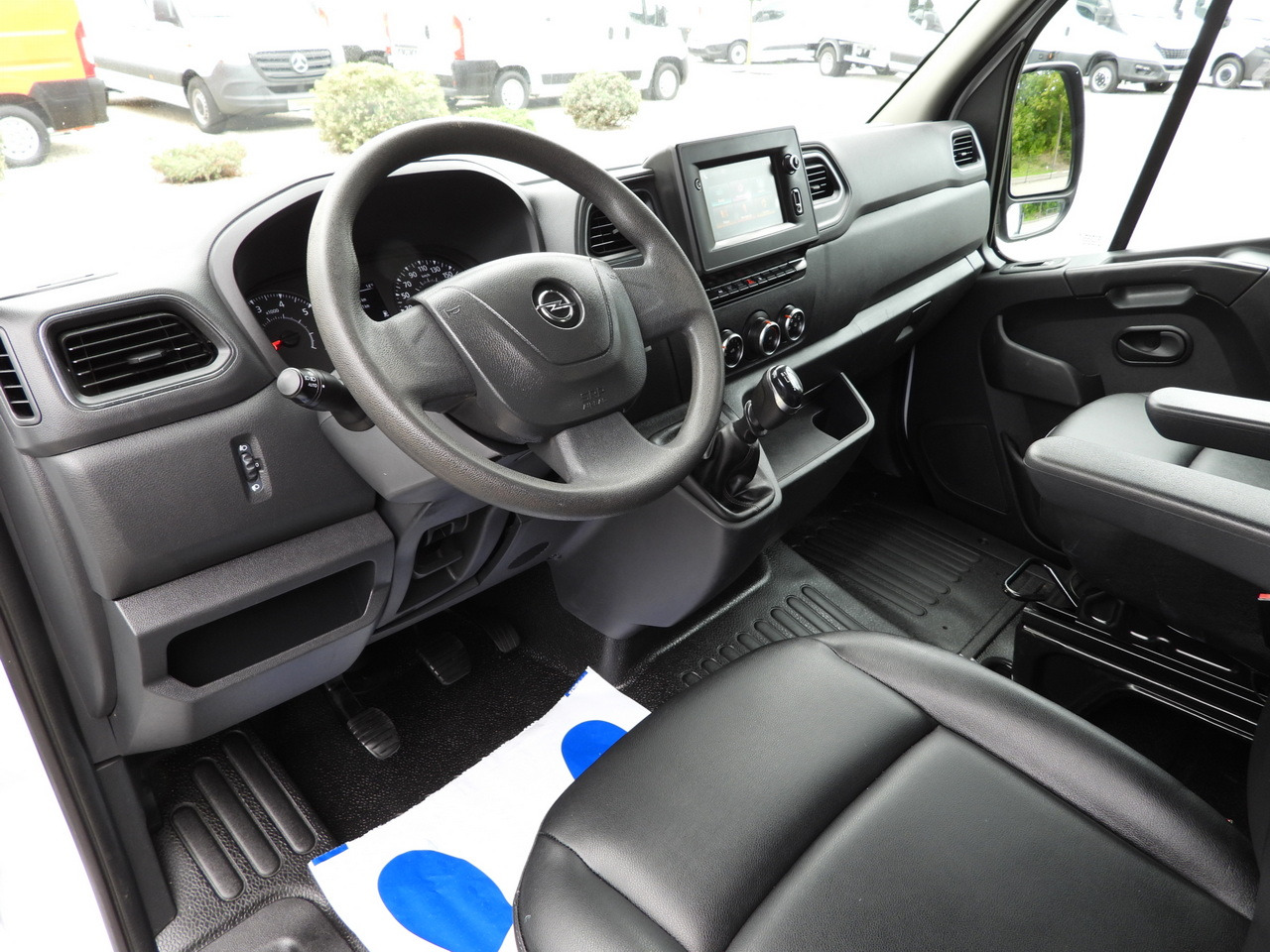 OPEL MOVANO TIPPER NAVIGATION LED LIGHTS TWIN WHEELS AIR CONDITIONING 145HP - Mažas savivartis: foto 2 OPEL MOVANO TIPPER NAVIGATION LED LIGHTS TWIN WHEELS AIR CONDITIONING 145HP - Mažas savivartis: foto 2