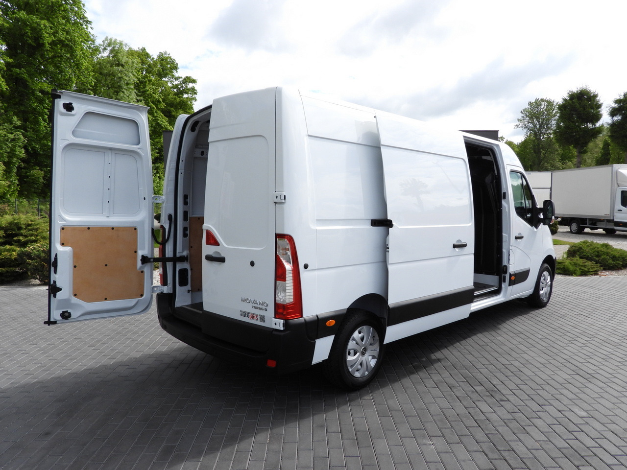 OPEL MOVANO VAN AIR CONDITIONING LED LIGHTS 150HP - Krovininis mikroautobusas: foto 3 OPEL MOVANO VAN AIR CONDITIONING LED LIGHTS 150HP - Krovininis mikroautobusas: foto 3