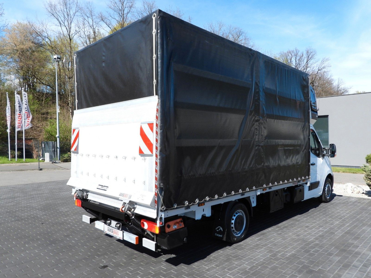 Opel MOVANO PRITSCHE PLANE AUFZUG 9 PALETTEN WEBASTO - Tentinis mikroautobusas: foto 3 Opel MOVANO PRITSCHE PLANE AUFZUG 9 PALETTEN WEBASTO - Tentinis mikroautobusas: foto 3