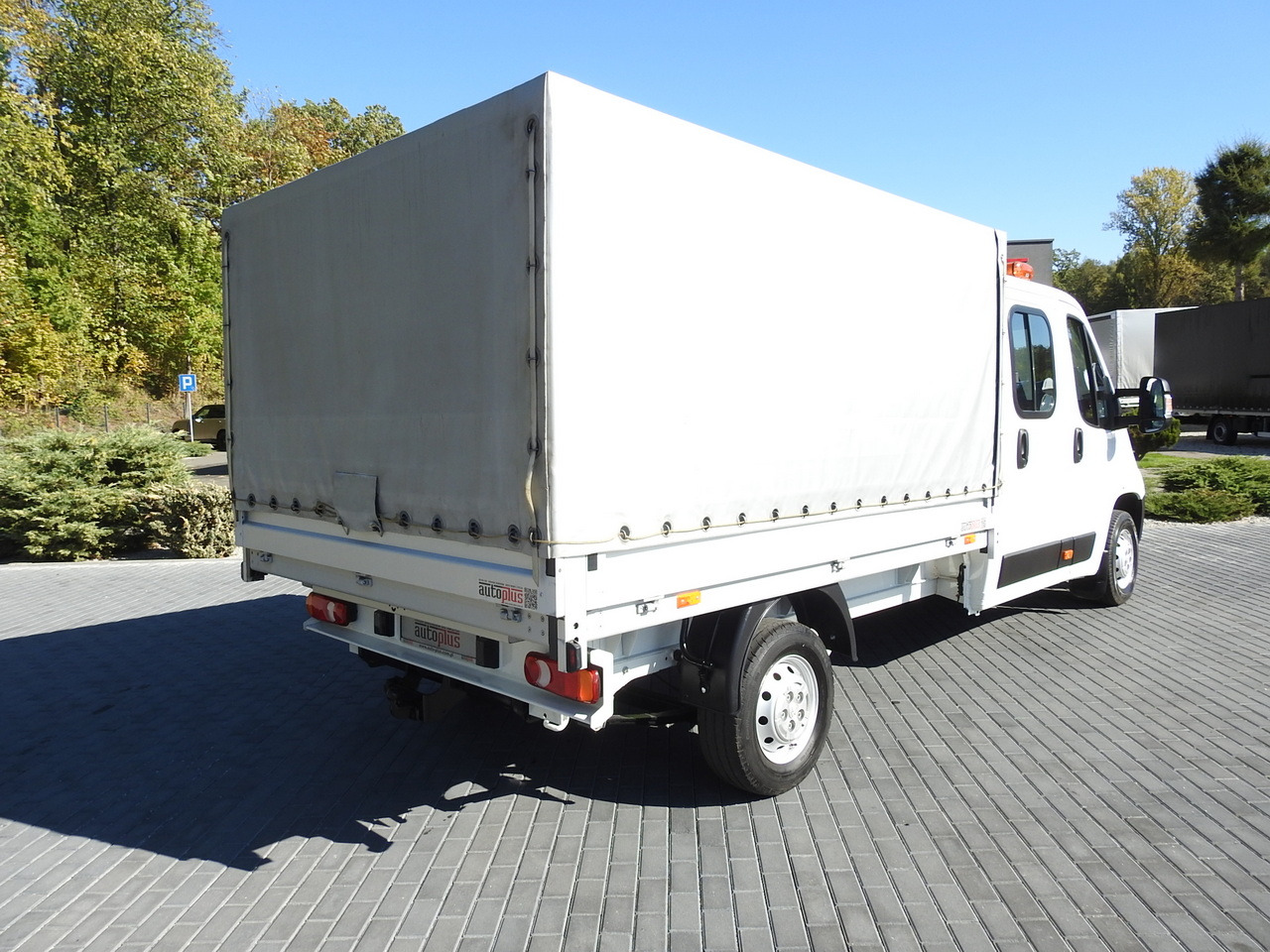 PEUGEOT BOXER STAKE BODY DOUBLE CABIN DOKA 7 SEATS AIR CONDITIONING 140HP - Bortinis automobilis: foto 3 PEUGEOT BOXER STAKE BODY DOUBLE CABIN DOKA 7 SEATS AIR CONDITIONING 140HP - Bortinis automobilis: foto 3