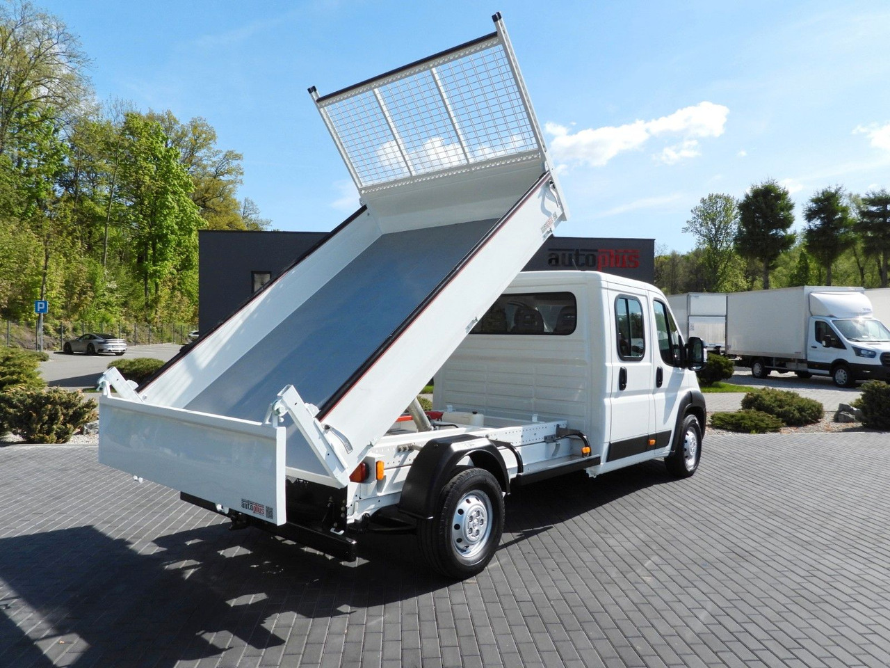 Peugeot BOXER KIPPER DOPPELKABINE DOKA 7 SITZE TEMPOMAT - Mažas savivartis, Komercinis automobilis su dviguba kabina: foto 3 Peugeot BOXER KIPPER DOPPELKABINE DOKA 7 SITZE TEMPOMAT - Mažas savivartis, Komercinis automobilis su dviguba kabina: foto 3