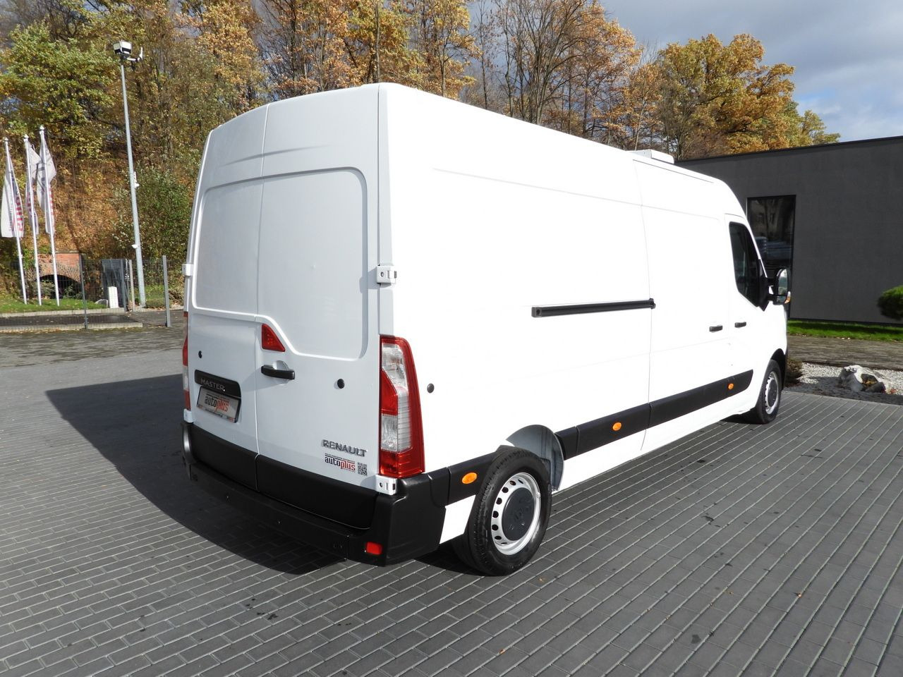 Furgonas šaldytuvas RENAULT MASTER REFRIGERATOR VAN 0*C CRUISE CONTROL LED LIGHTS AIR CONDITIONING 135HP: foto 15 Furgonas šaldytuvas RENAULT MASTER REFRIGERATOR VAN 0*C CRUISE CONTROL LED LIGHTS AIR CONDITIONING 135HP: foto 15