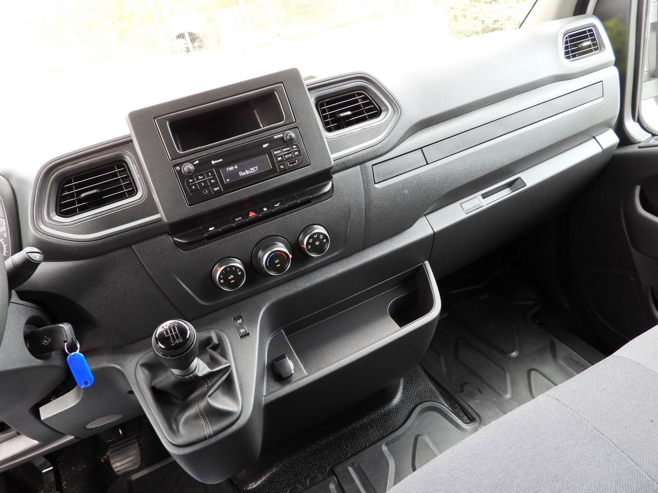 Furgonas šaldytuvas RENAULT MASTER REFRIGERATOR VAN 0*C CRUISE CONTROL LED LIGHTS AIR CONDITIONING 135HP: foto 36 Furgonas šaldytuvas RENAULT MASTER REFRIGERATOR VAN 0*C CRUISE CONTROL LED LIGHTS AIR CONDITIONING 135HP: foto 36