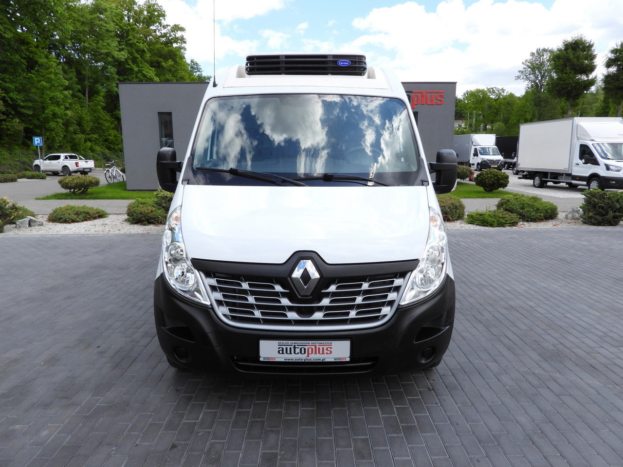 RENAULT MASTER REFRIGERATOR VAN -20*C POWER SUPPLY 230V CRUISE CONTROL AIR CONDITIONING 145HP - Furgonas šaldytuvas: foto 5 RENAULT MASTER REFRIGERATOR VAN -20*C POWER SUPPLY 230V CRUISE CONTROL AIR CONDITIONING 145HP - Furgonas šaldytuvas: foto 5