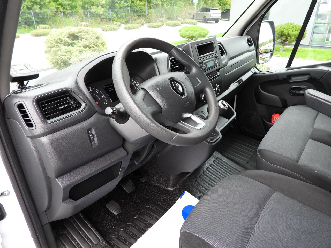RENAULT MASTER REGRIGERATOR BOX 1*C LED LIGHTS AIR CONDITIONING 165HP - Furgonas šaldytuvas: foto 2 RENAULT MASTER REGRIGERATOR BOX 1*C LED LIGHTS AIR CONDITIONING 165HP - Furgonas šaldytuvas: foto 2