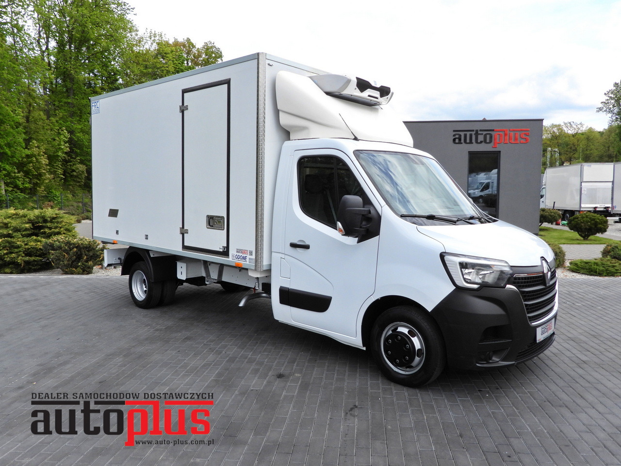 RENAULT MASTER REGRIGERATOR BOX -10*C CRUISE CONTROL LED LIGHTS TWIN WHEELS AIR CONDITIONING 145HP - Furgonas šaldytuvas: foto 1 RENAULT MASTER REGRIGERATOR BOX -10*C CRUISE CONTROL LED LIGHTS TWIN WHEELS AIR CONDITIONING 145HP - Furgonas šaldytuvas: foto 1