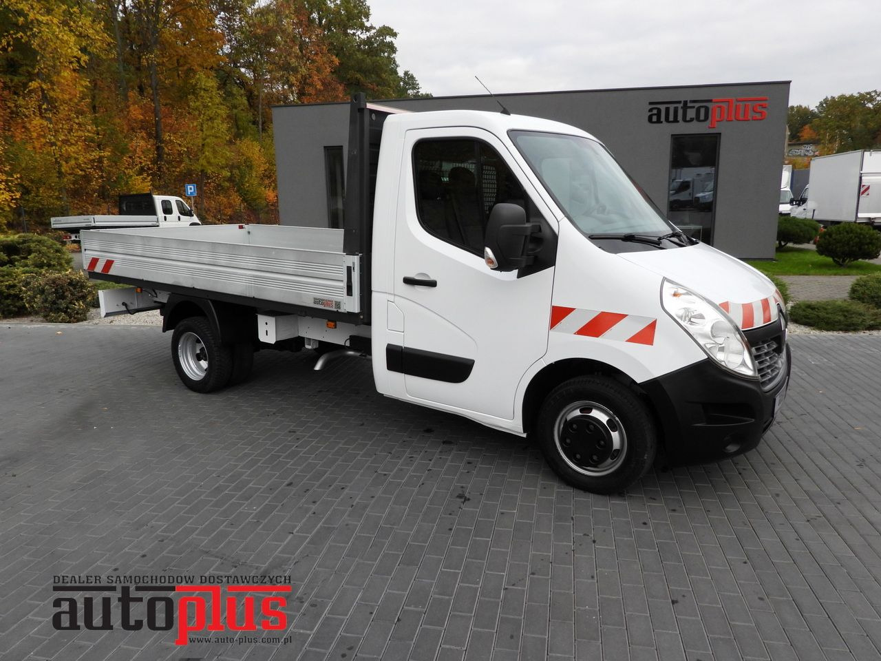 RENAULT MASTER STAKE BODY CRUISE CONTROL NAVIGATION TWIN WHEELS AIR CONDITIONING  130HP - Bortinis automobilis: foto 1 RENAULT MASTER STAKE BODY CRUISE CONTROL NAVIGATION TWIN WHEELS AIR CONDITIONING  130HP - Bortinis automobilis: foto 1