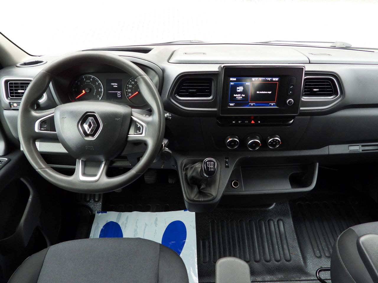 Komercinis automobilis su dviguba kabina RENAULT MASTER STAKE BODY DOUBLE CABIN DOKA 6 SEATS CRUISE CONTROL NAVIGATION LED LIGHTS AIR CONDITIONING 150HP: foto 23 Komercinis automobilis su dviguba kabina RENAULT MASTER STAKE BODY DOUBLE CABIN DOKA 6 SEATS CRUISE CONTROL NAVIGATION LED LIGHTS AIR CONDITIONING 150HP: foto 23