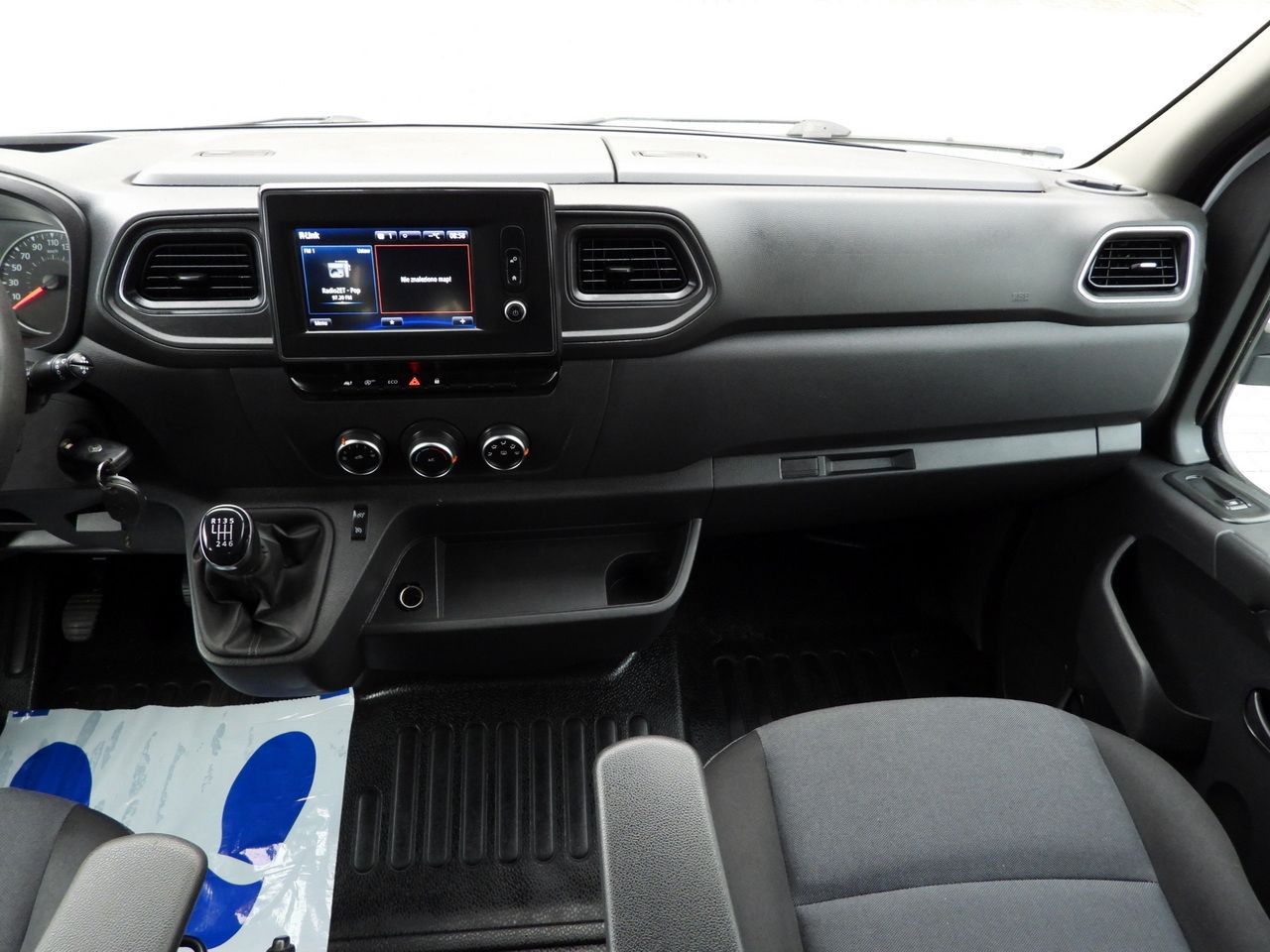 Komercinis automobilis su dviguba kabina RENAULT MASTER STAKE BODY DOUBLE CABIN DOKA 6 SEATS CRUISE CONTROL NAVIGATION LED LIGHTS AIR CONDITIONING 150HP: foto 25 Komercinis automobilis su dviguba kabina RENAULT MASTER STAKE BODY DOUBLE CABIN DOKA 6 SEATS CRUISE CONTROL NAVIGATION LED LIGHTS AIR CONDITIONING 150HP: foto 25