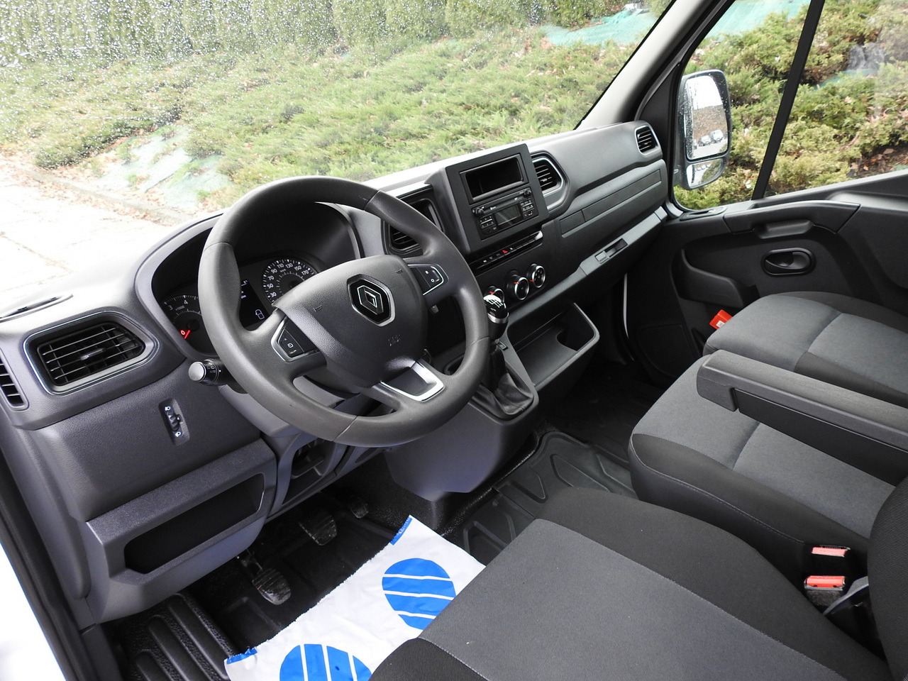 RENAULT MASTER TARPAULIN 10 PALLETS WEBASTO CRUISE CONTROL AIR CONDITIONING LED LIGHTS PNEUMATICS 165HP - Tentinis mikroautobusas: foto 2 RENAULT MASTER TARPAULIN 10 PALLETS WEBASTO CRUISE CONTROL AIR CONDITIONING LED LIGHTS PNEUMATICS 165HP - Tentinis mikroautobusas: foto 2