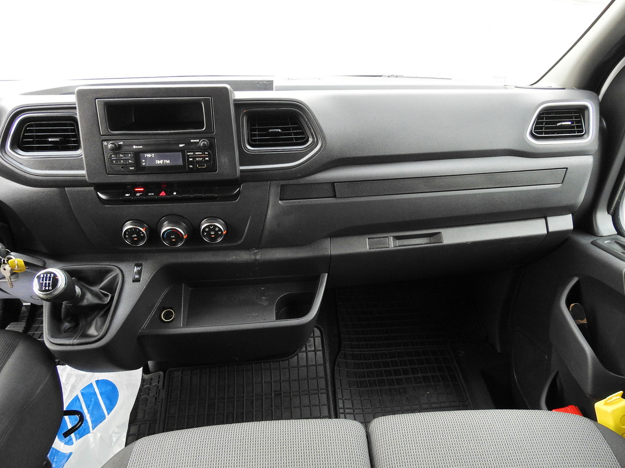 Tentinis mikroautobusas RENAULT MASTER TARPAULIN 10 PALLETS WEBASTO CRUISE CONTROL AIR CONDITIONING LED LIGHTS PNEUMATICS 165HP: foto 38 Tentinis mikroautobusas RENAULT MASTER TARPAULIN 10 PALLETS WEBASTO CRUISE CONTROL AIR CONDITIONING LED LIGHTS PNEUMATICS 165HP: foto 38