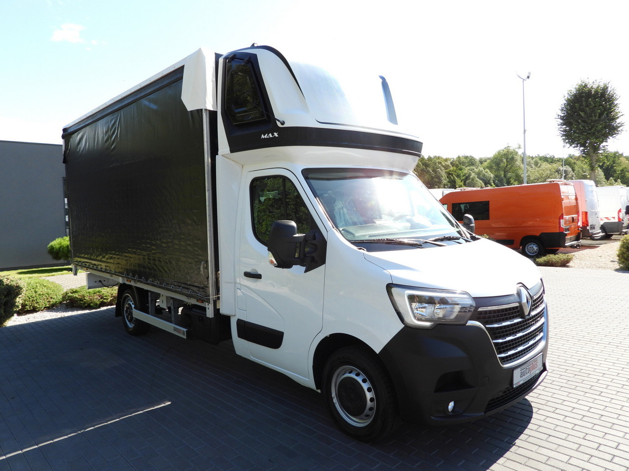 RENAULT MASTER TARPAULIN 10 PALLETS WEBASTO CRUISE CONTROL LED LIGHTS AIR CONDITIONING 165HP - Tentinis mikroautobusas: foto 4 RENAULT MASTER TARPAULIN 10 PALLETS WEBASTO CRUISE CONTROL LED LIGHTS AIR CONDITIONING 165HP - Tentinis mikroautobusas: foto 4
