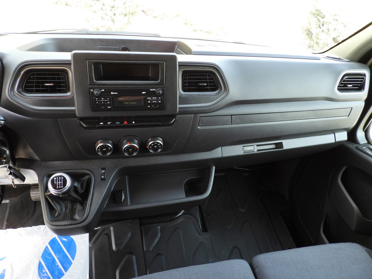 RENAULT MASTER  TARPAULIN 10 PALLETS WEBASTO CRUISE CONTROL LED LIGHTS PNEUMATICS AIR CONDITIONING  165HP lizingą RENAULT MASTER  TARPAULIN 10 PALLETS WEBASTO CRUISE CONTROL LED LIGHTS PNEUMATICS AIR CONDITIONING  165HP: foto 33