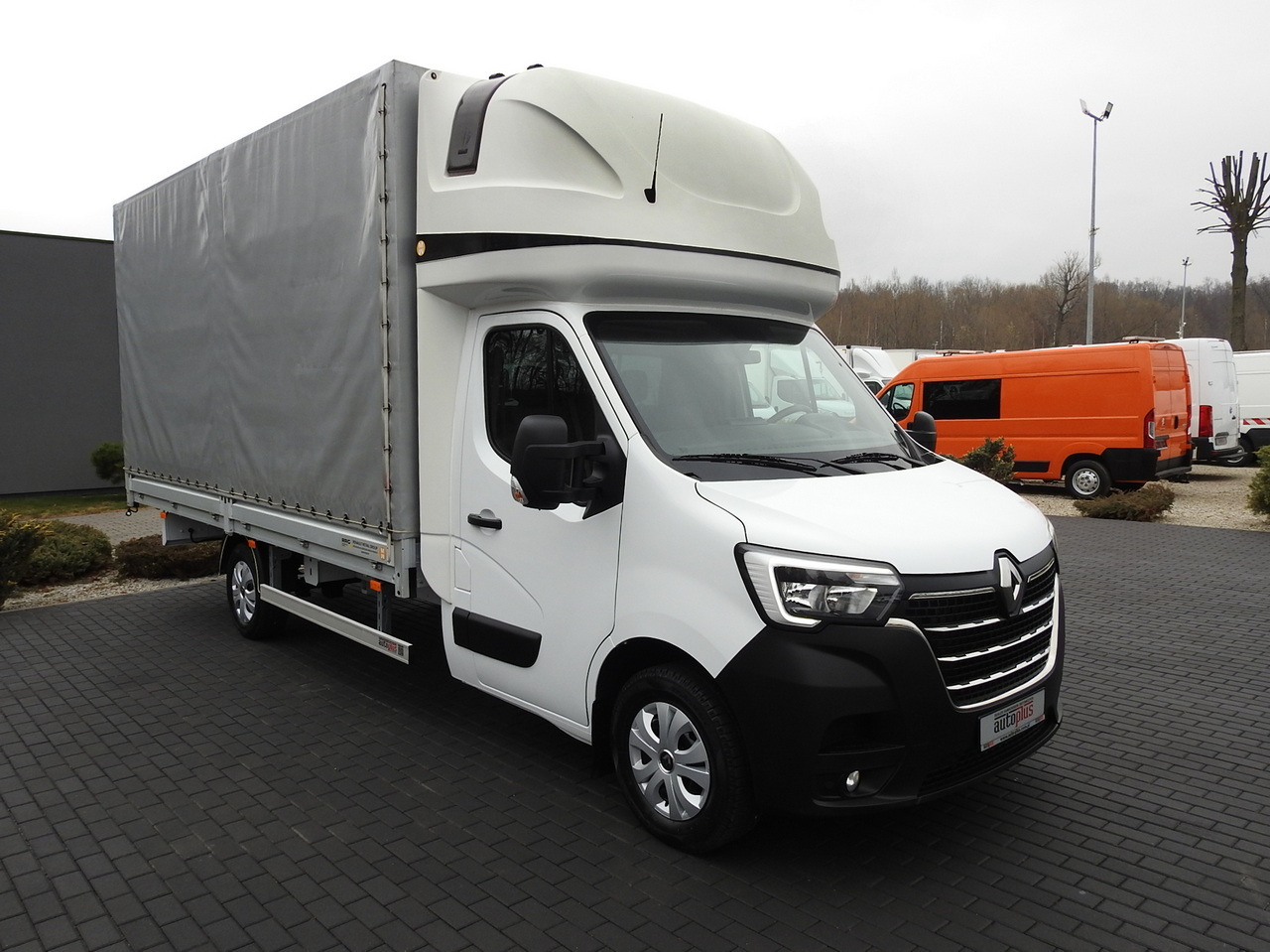 RENAULT MASTER TARPAULIN 10 PALLETS WEBASTO CRUISE CONTROL LED LIGHTS PNEUMATICS AIR CONDITIONING 165HP - Tentinis mikroautobusas: foto 4 RENAULT MASTER TARPAULIN 10 PALLETS WEBASTO CRUISE CONTROL LED LIGHTS PNEUMATICS AIR CONDITIONING 165HP - Tentinis mikroautobusas: foto 4