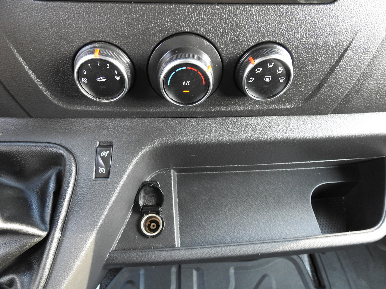 Tentinis mikroautobusas RENAULT MASTER  TARPAULIN 10 PALLETS WEBASTO CRUISE CONTROL LED LIGHTS PNEUMATICS AIR CONDITIONING  165HP: foto 36