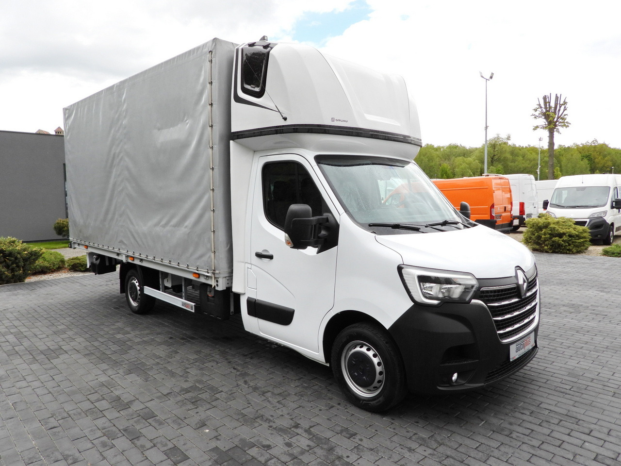 RENAULT MASTER TARPAULIN 10 PALLETS WEBASTO CRUISE CONTROL LED LIGHTS PNEUMATICS AIR CONDITIONING 165HP - Tentinis mikroautobusas: foto 4 RENAULT MASTER TARPAULIN 10 PALLETS WEBASTO CRUISE CONTROL LED LIGHTS PNEUMATICS AIR CONDITIONING 165HP - Tentinis mikroautobusas: foto 4