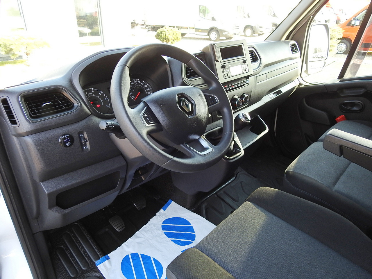 RENAULT MASTER TARPAULIN 10 PALLETS WEBASTO CRUISE CONTROL LED LIGHTS PNEUMATICS AIR CONDITIONING 165HP - Tentinis mikroautobusas: foto 2 RENAULT MASTER TARPAULIN 10 PALLETS WEBASTO CRUISE CONTROL LED LIGHTS PNEUMATICS AIR CONDITIONING 165HP - Tentinis mikroautobusas: foto 2