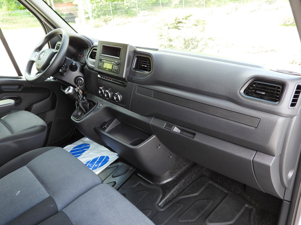 RENAULT MASTER  TARPAULIN 10 PALLETS WEBASTO CRUISE CONTROL LED LIGHTS PNEUMATICS AIR CONDITIONING  165HP lizingą RENAULT MASTER  TARPAULIN 10 PALLETS WEBASTO CRUISE CONTROL LED LIGHTS PNEUMATICS AIR CONDITIONING  165HP: foto 38