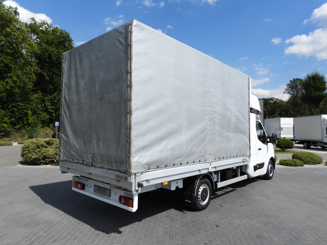 RENAULT MASTER TARPAULIN 8 PALLETS WEBASTO CRUISE CONTROL LED LIGHTS PNEUMATICS AIR CONDITIONING 165HP - Tentinis mikroautobusas: foto 3 RENAULT MASTER TARPAULIN 8 PALLETS WEBASTO CRUISE CONTROL LED LIGHTS PNEUMATICS AIR CONDITIONING 165HP - Tentinis mikroautobusas: foto 3