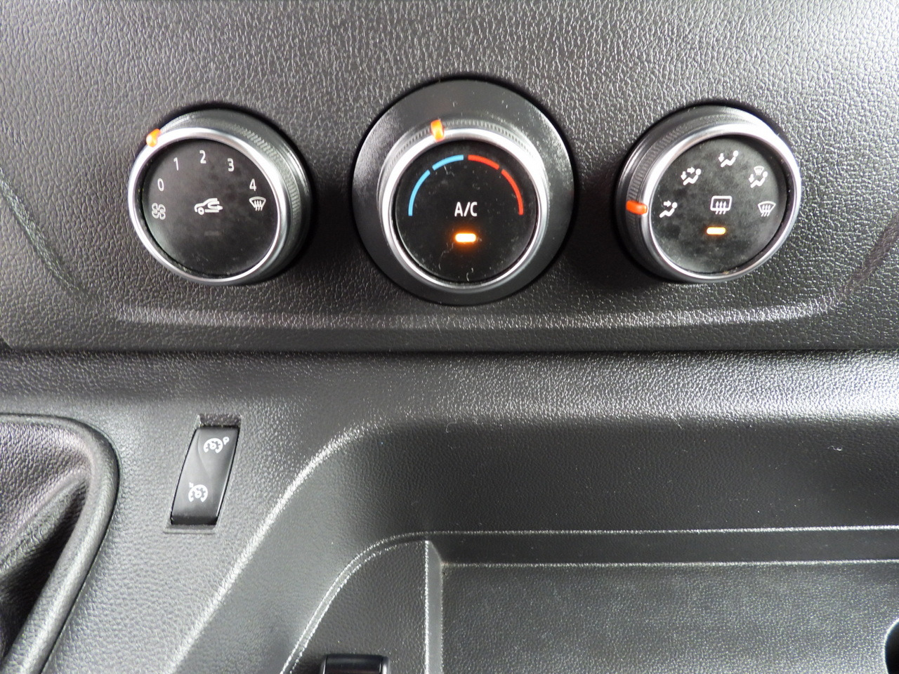 RENAULT MASTER TARPAULIN LIFT 10 PALLETS WEBASTO CRUISE CONTROL LED LIGHTS AIR CONDITIONING  165HP lizingą RENAULT MASTER TARPAULIN LIFT 10 PALLETS WEBASTO CRUISE CONTROL LED LIGHTS AIR CONDITIONING  165HP: foto 44