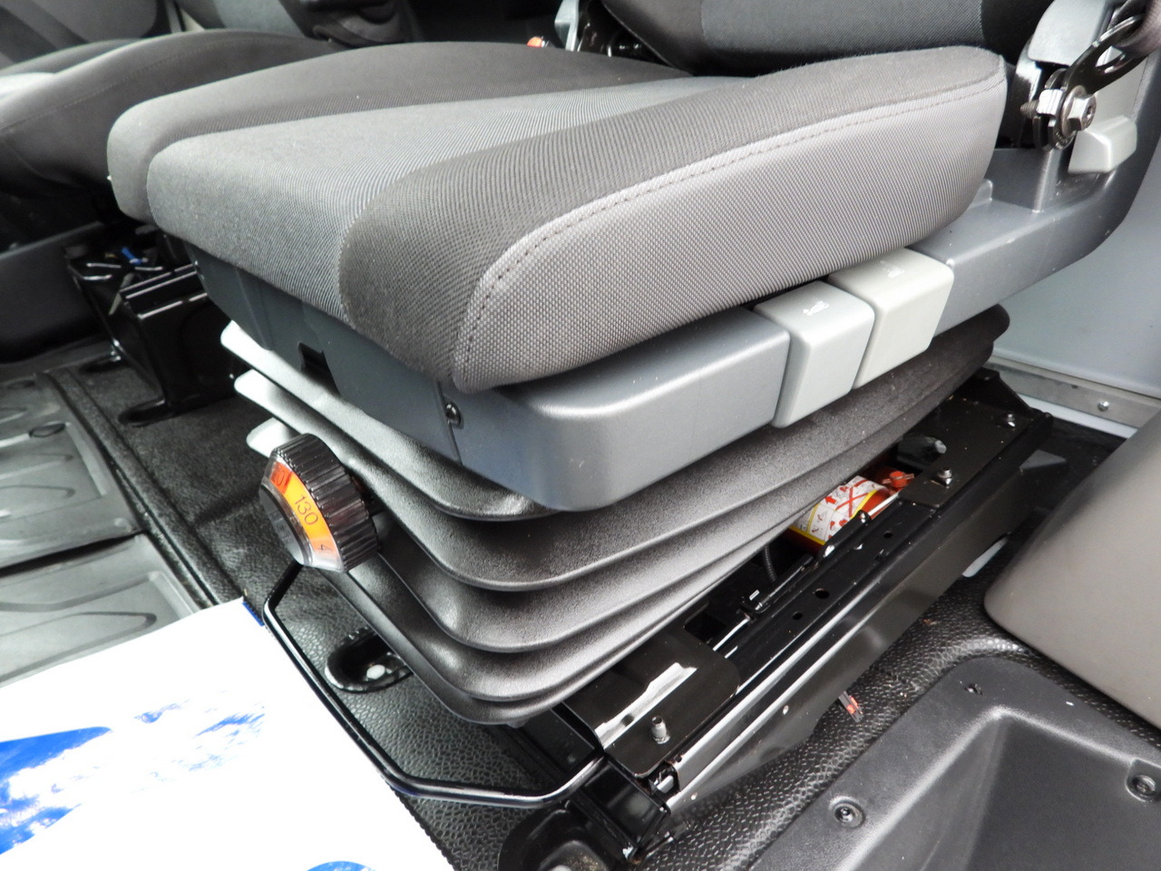 RENAULT MASTER TARPAULIN LIFT 10 PALLETS WEBASTO CRUISE CONTROL LED LIGHTS AIR CONDITIONING  165HP lizingą RENAULT MASTER TARPAULIN LIFT 10 PALLETS WEBASTO CRUISE CONTROL LED LIGHTS AIR CONDITIONING  165HP: foto 36