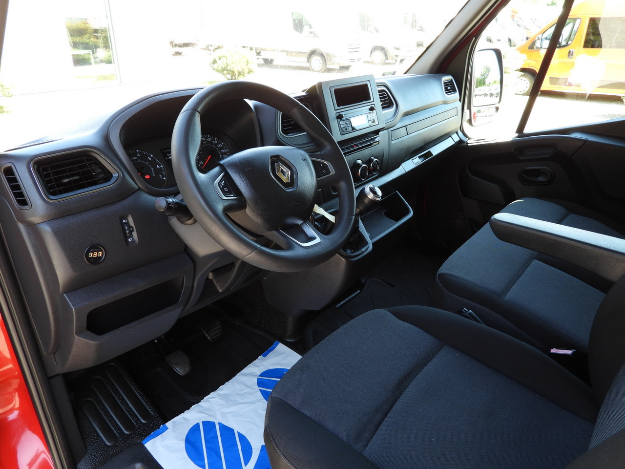 RENAULT MASTER TARPAULIN WEBASTO CRUISE CONTROL LED LIGHTS PNEUMATICS AIR CONDITIONING 165HP - Tentinis mikroautobusas: foto 2 RENAULT MASTER TARPAULIN WEBASTO CRUISE CONTROL LED LIGHTS PNEUMATICS AIR CONDITIONING 165HP - Tentinis mikroautobusas: foto 2