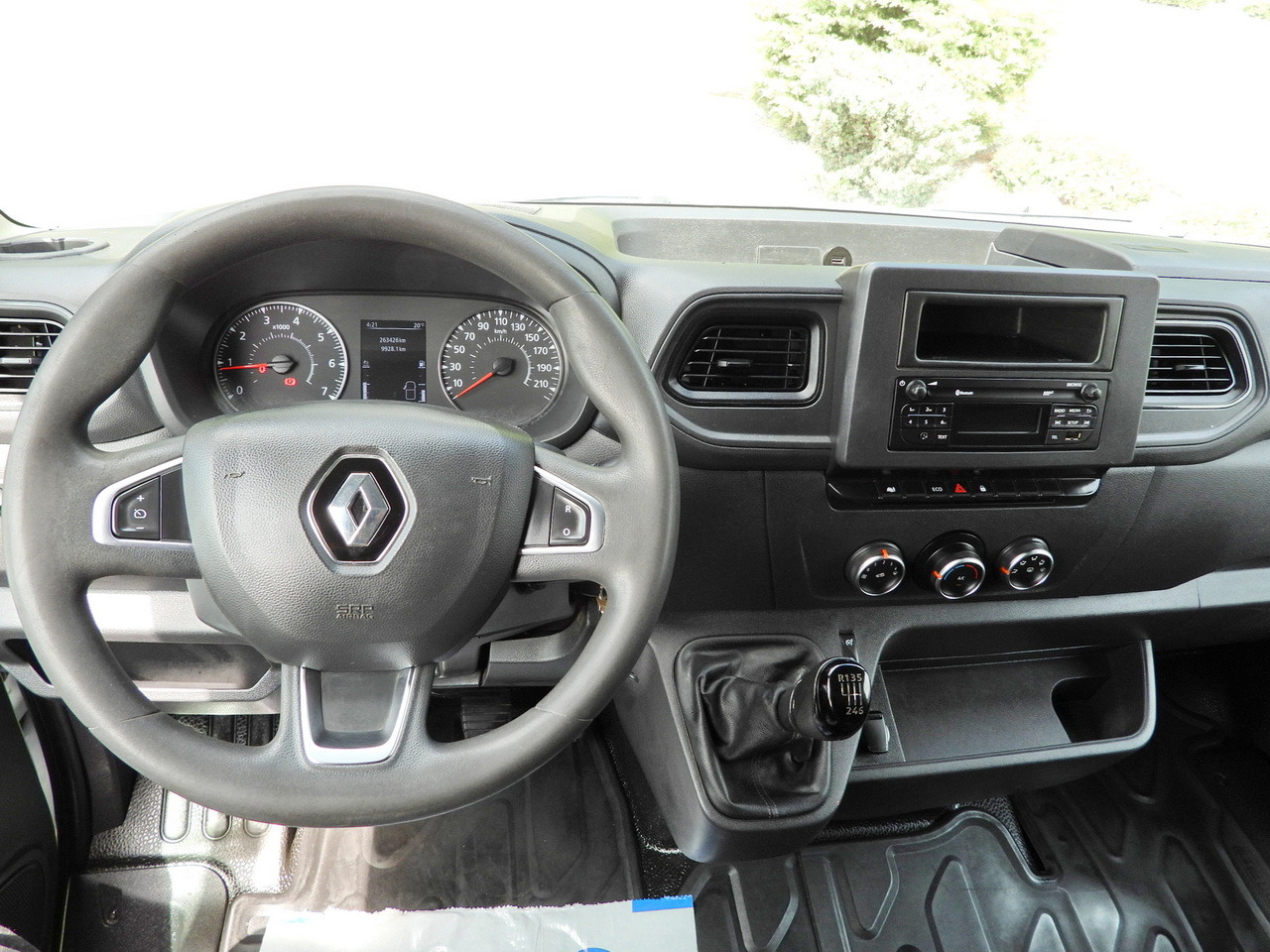 RENAULT MASTER TIPPER CRUISE CONTROL LED LIGHTS TWIN WHEELS AIR CONDITIONING 130HP - Mažas savivartis: foto 2 RENAULT MASTER TIPPER CRUISE CONTROL LED LIGHTS TWIN WHEELS AIR CONDITIONING 130HP - Mažas savivartis: foto 2