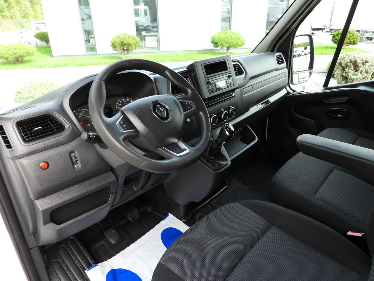 RENAULT MASTER TIPPER CRUISE CONTROL LED LIGHTS TWIN WHEELS AIR CONDITIONING 130HP - Mažas savivartis: foto 3 RENAULT MASTER TIPPER CRUISE CONTROL LED LIGHTS TWIN WHEELS AIR CONDITIONING 130HP - Mažas savivartis: foto 3